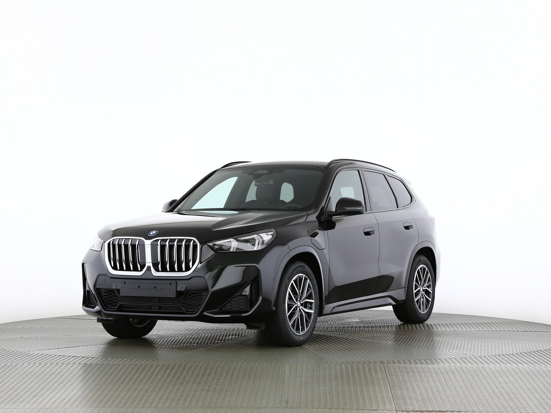 BMW X1 30e xDrive paddles-image-7