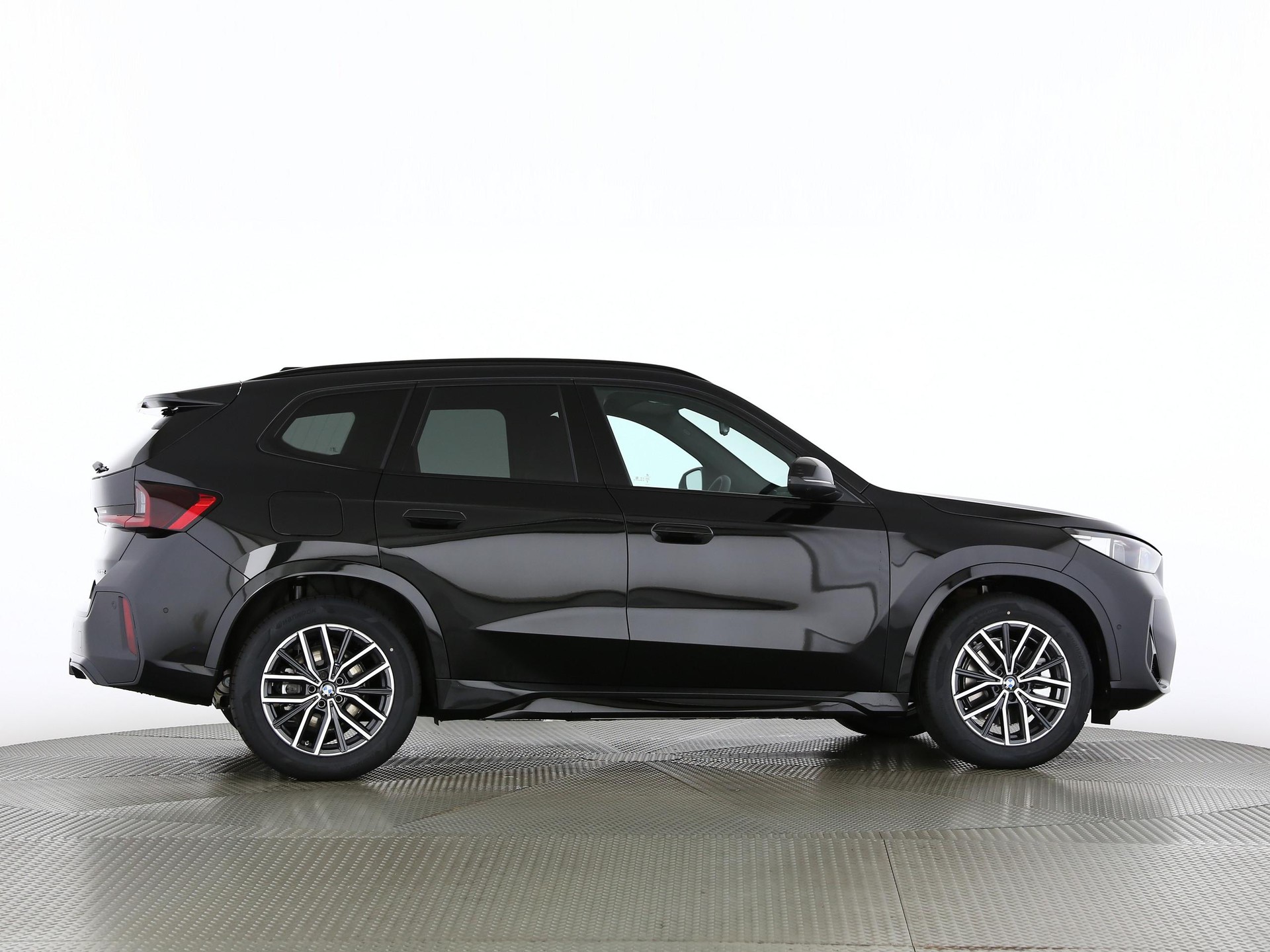 BMW X1 30e xDrive paddles-image-22