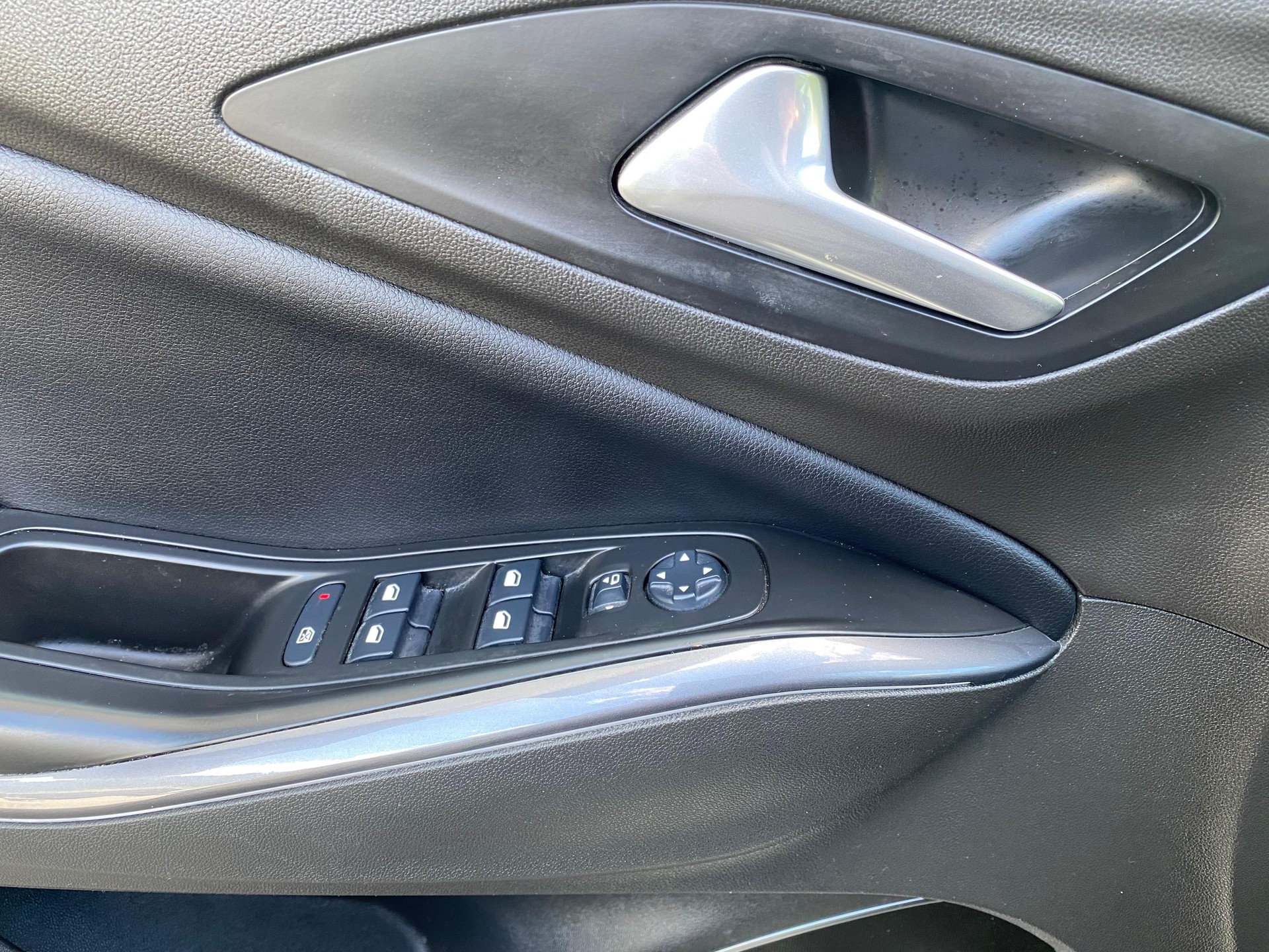OPEL Grandland X 1.6 T PHEV Excellence-image-9