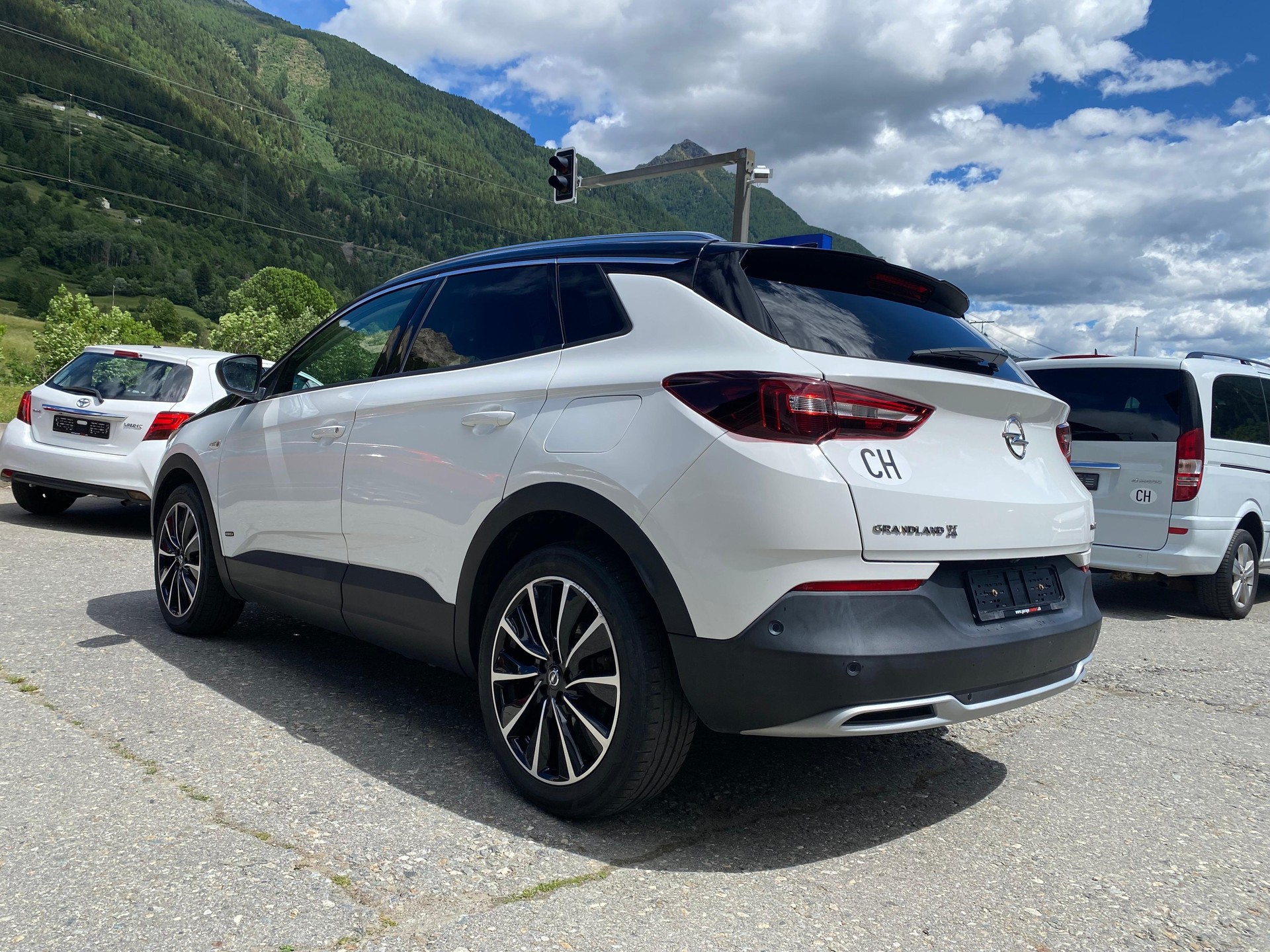 OPEL Grandland X 1.6 T PHEV Excellence-image-1