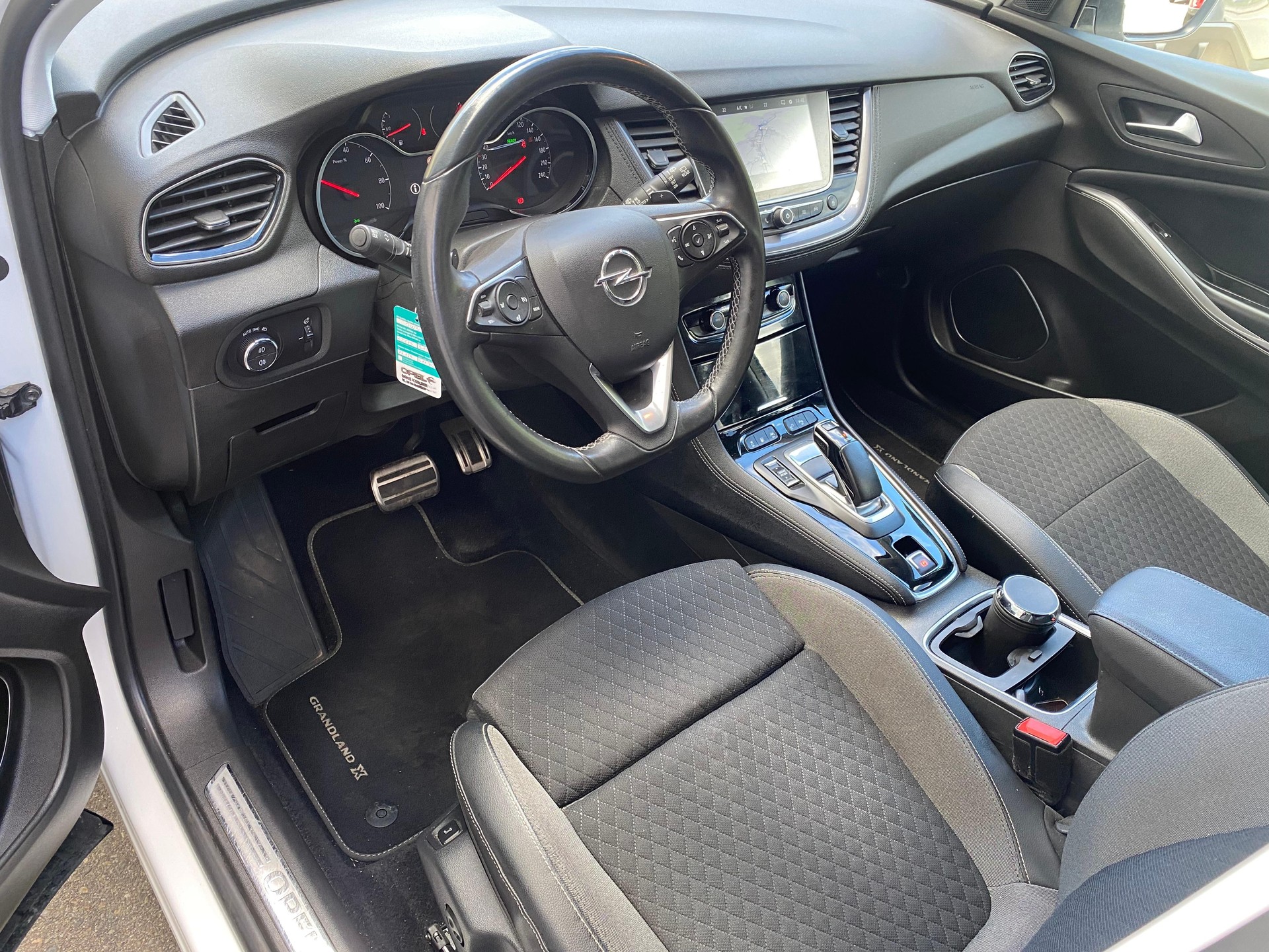 OPEL Grandland X 1.6 T PHEV Excellence-image-10