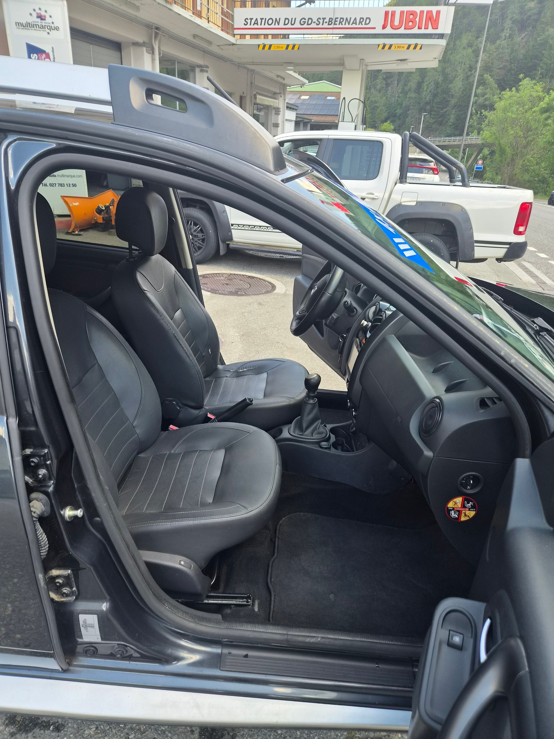 DACIA Duster 1.2 T Fischer man's Friend 4x4-image-9