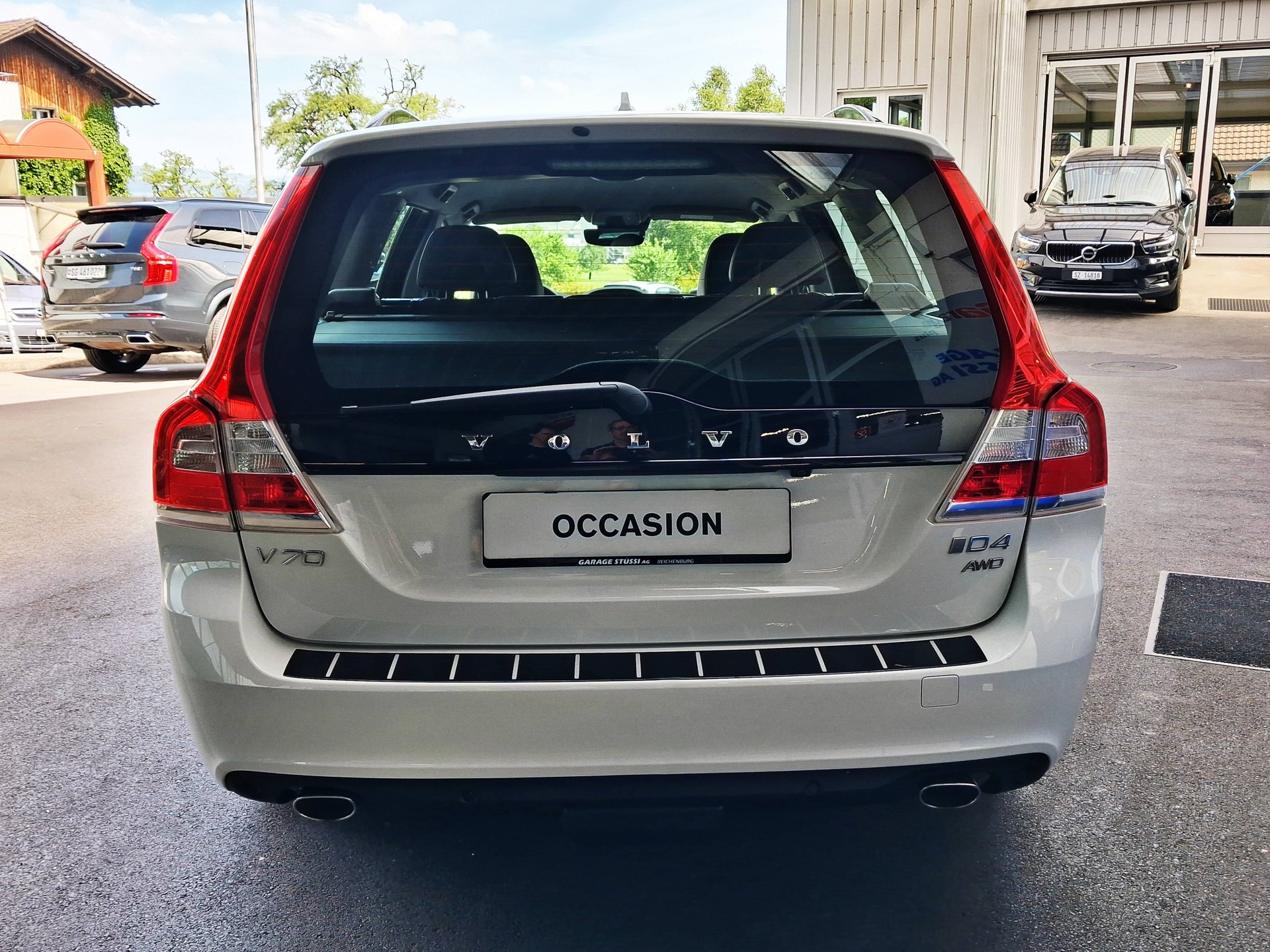 VOLVO V70 D4 AWD Momentum Dyn.-image-4