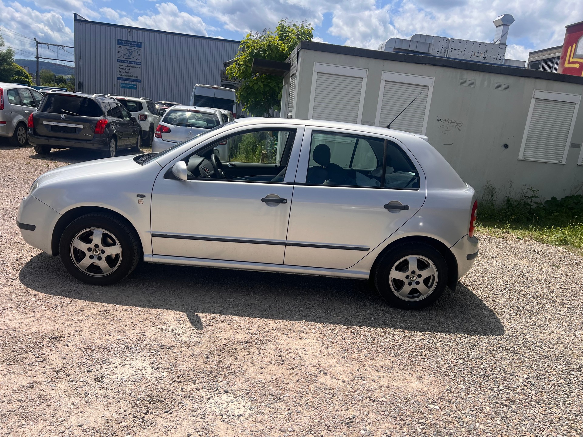 SKODA Fabia 1.4 16V Elegance-image-6