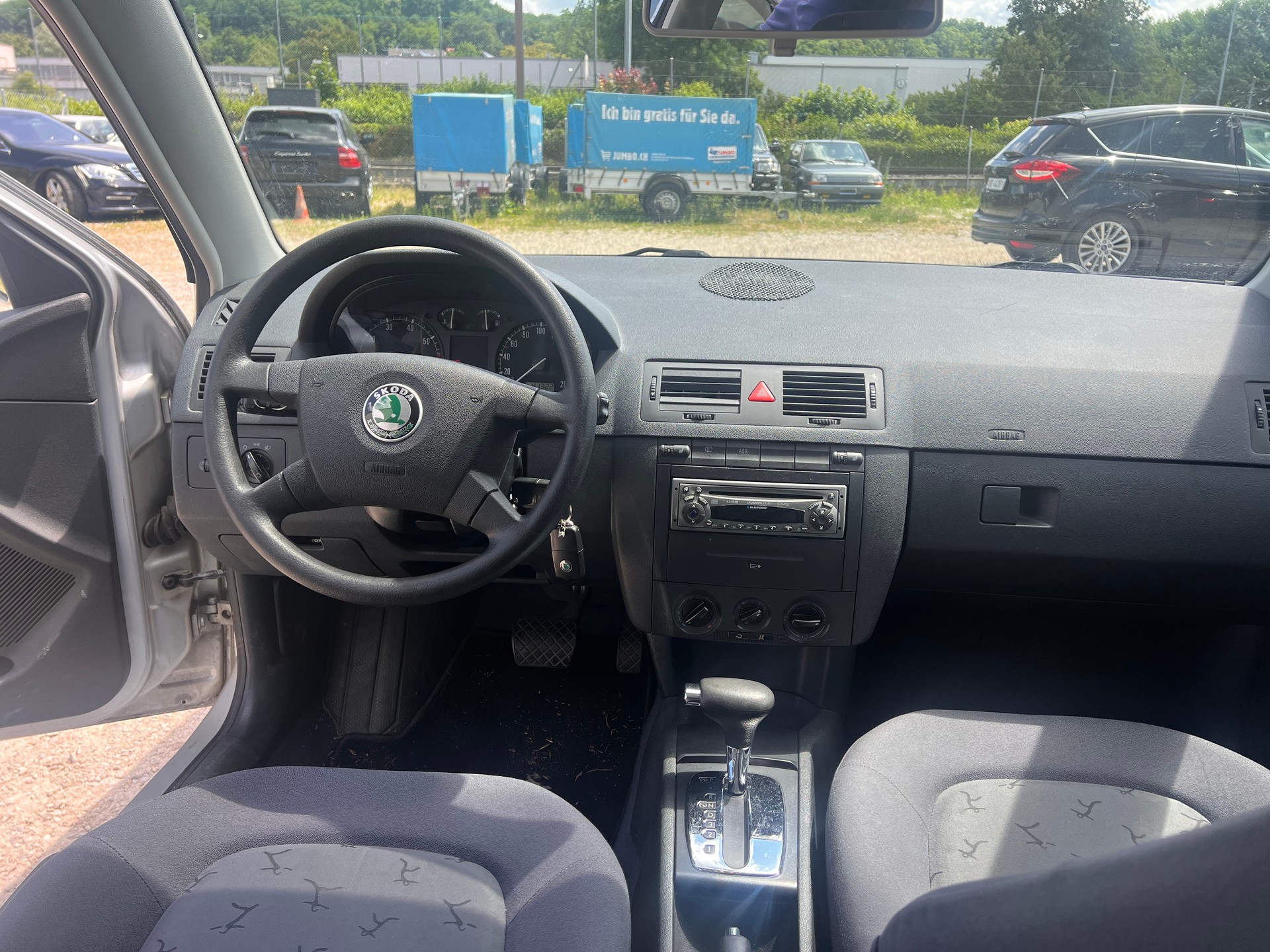 SKODA Fabia 1.4 16V Elegance-image-10