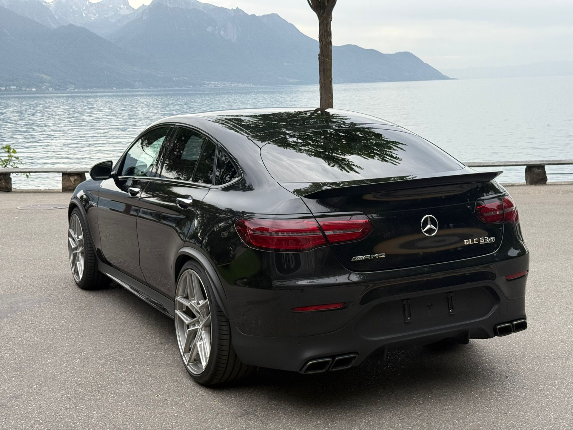MERCEDES-BENZ GLC Coupé 63 S AMG 4Matic+ 9G-Tronic-image-2