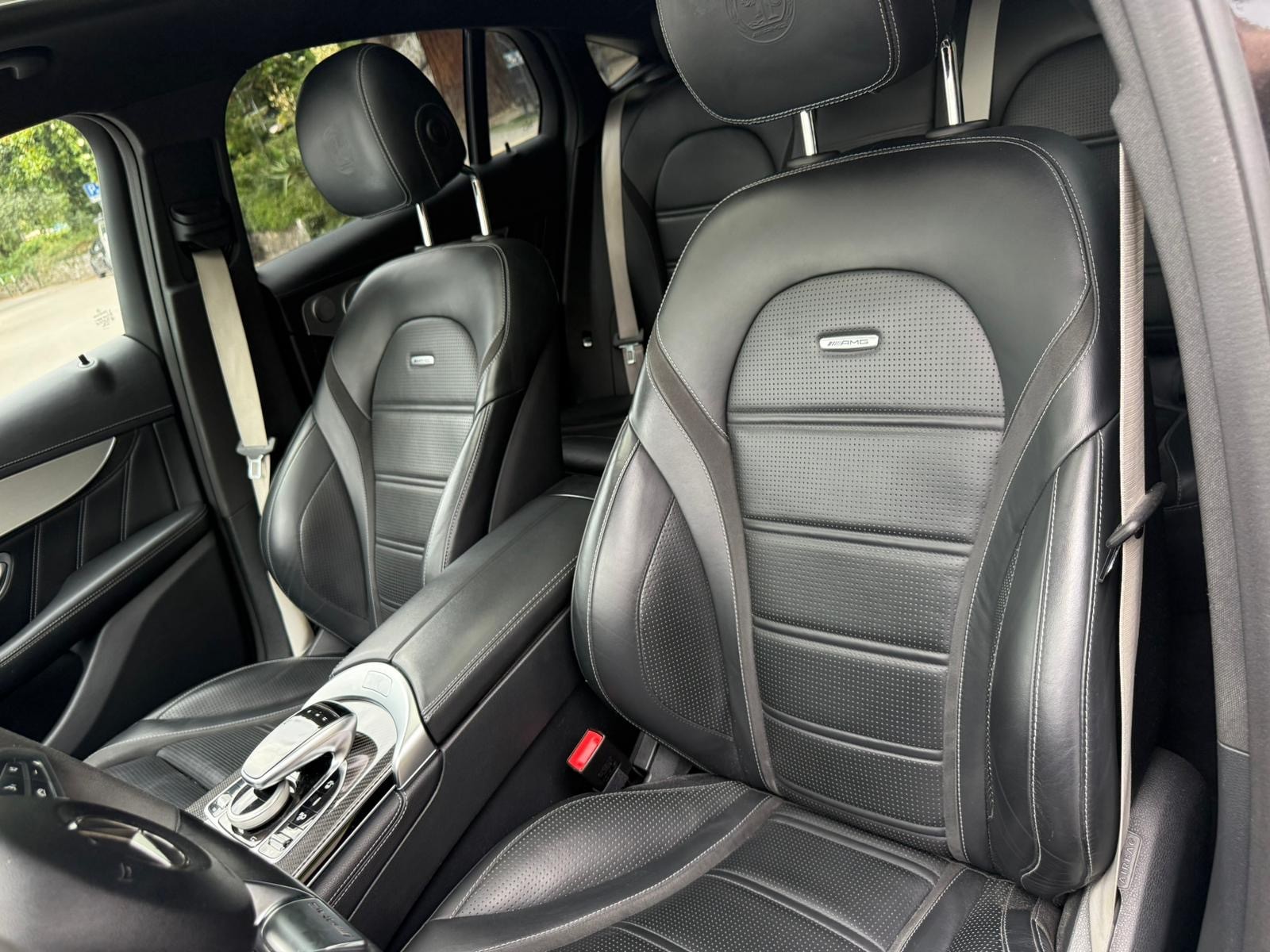 MERCEDES-BENZ GLC Coupé 63 S AMG 4Matic+ 9G-Tronic-image-5