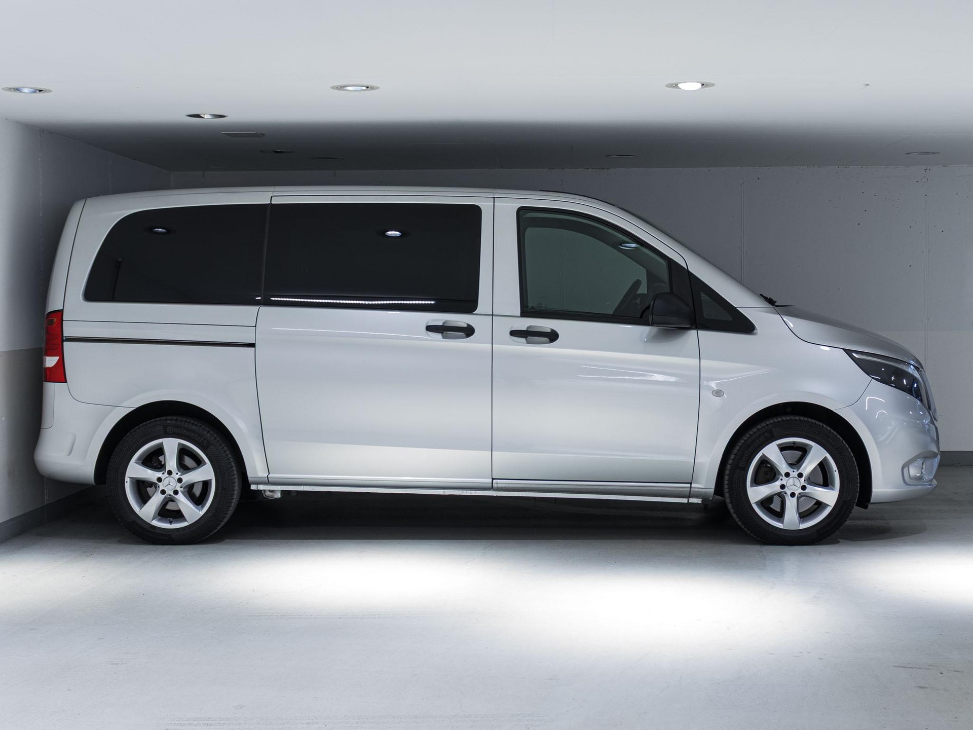 MERCEDES-BENZ Vito 116 BlueTEC 4x4 Tourer SELECT Kompakt-image-1