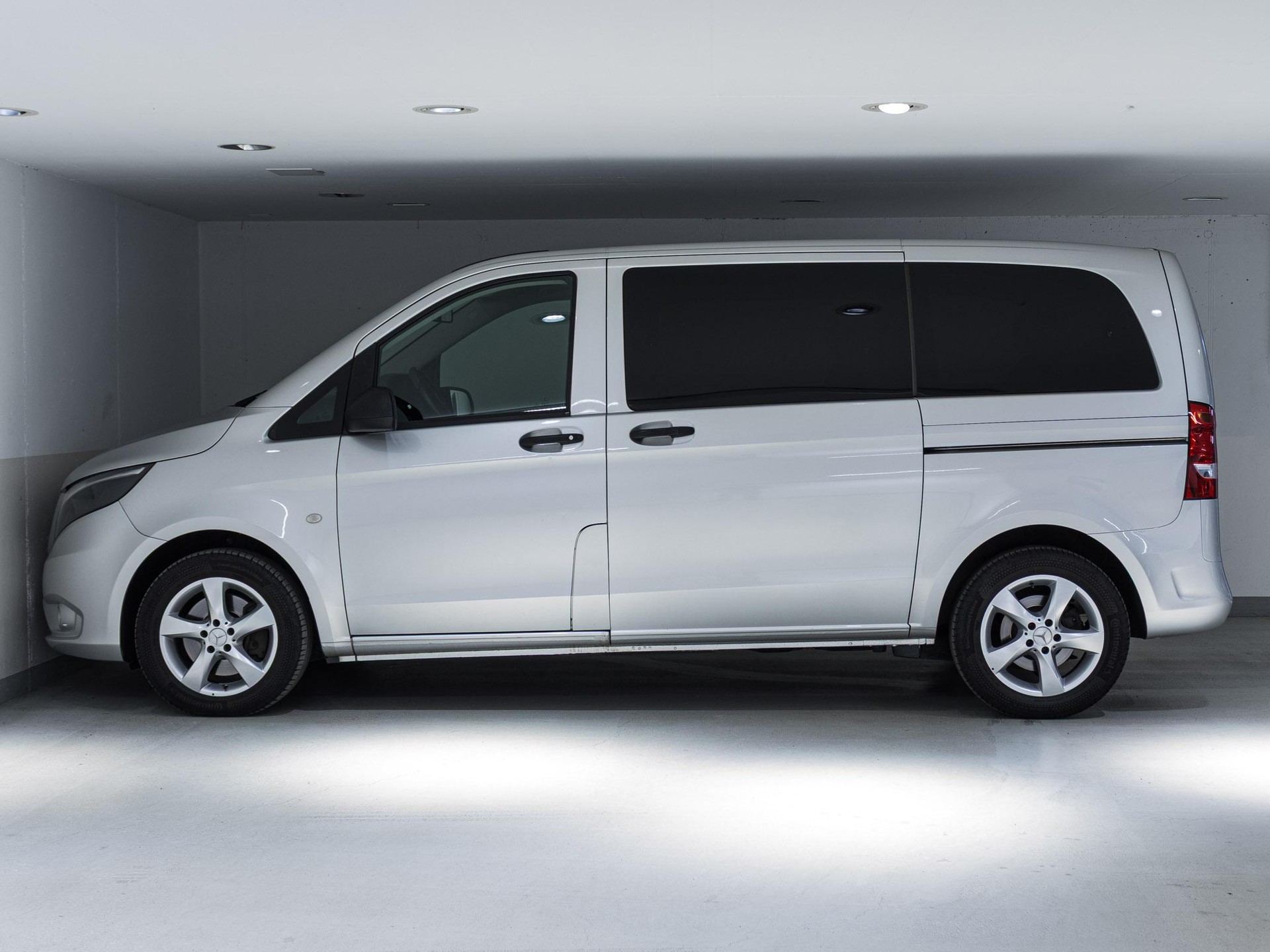 MERCEDES-BENZ Vito 116 BlueTEC 4x4 Tourer SELECT Kompakt-image-4