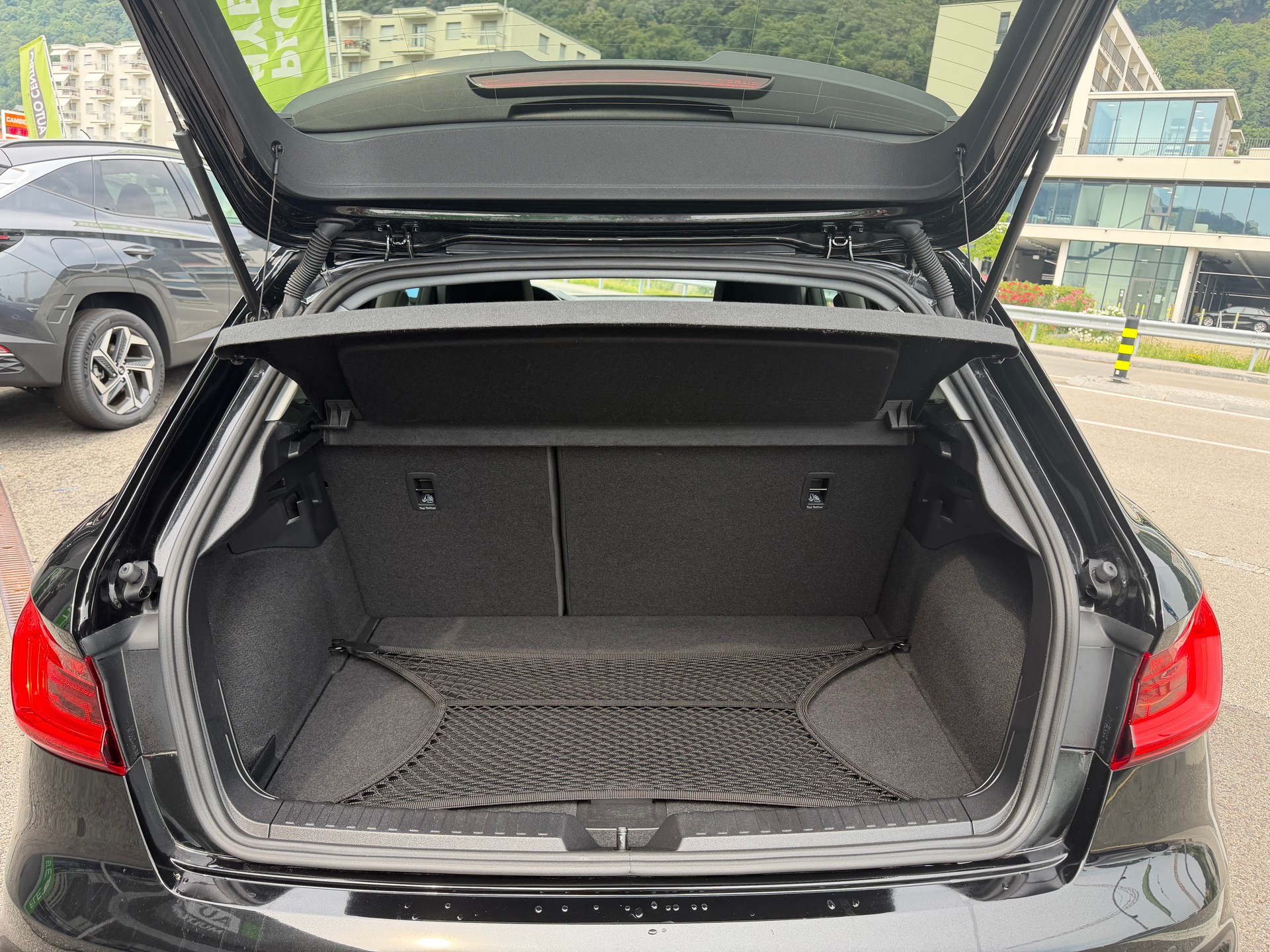 AUDI A1 Sportback 30 TFSI S Line Attraction S-tronic-image-6