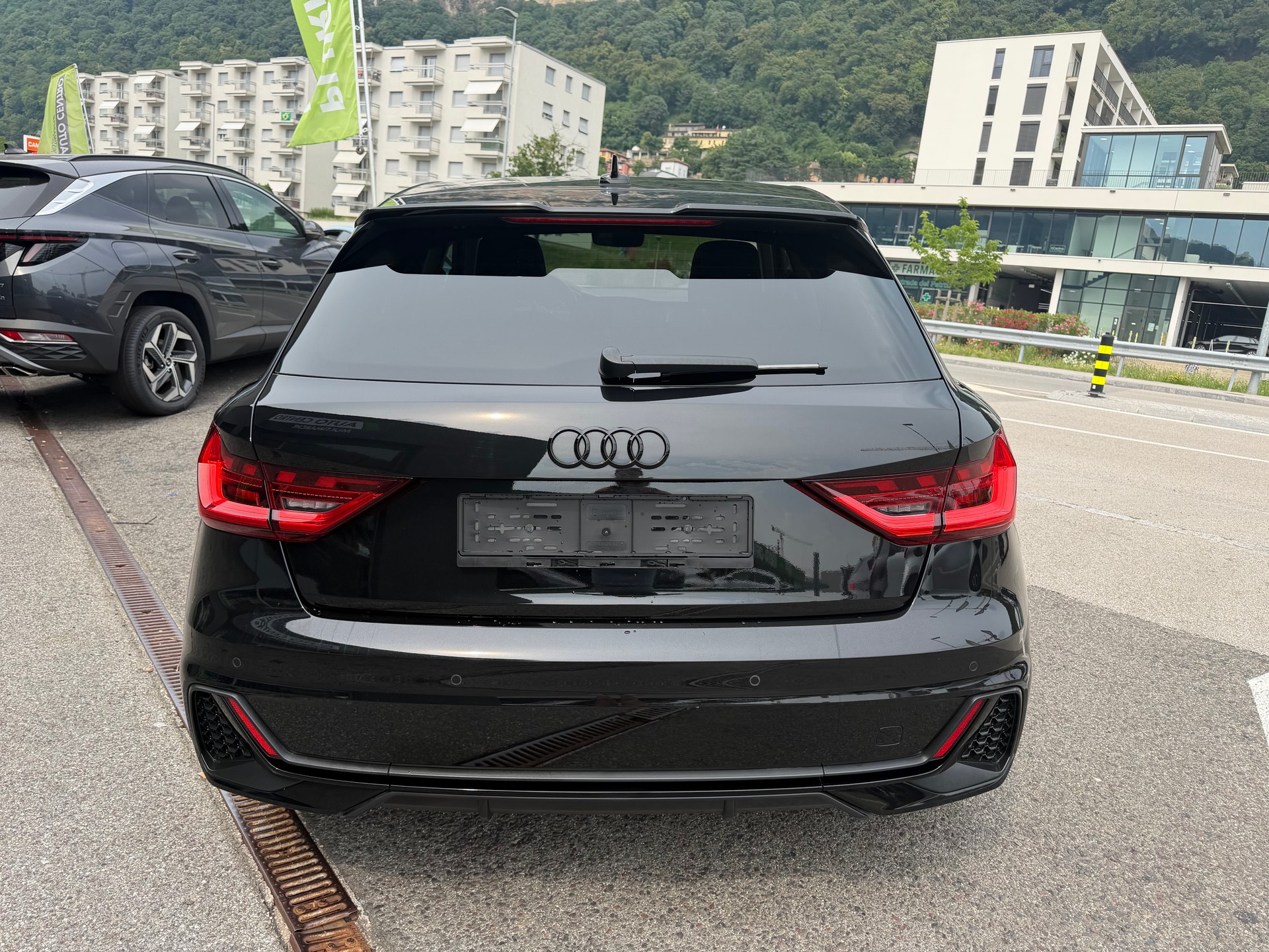AUDI A1 Sportback 30 TFSI S Line Attraction S-tronic-image-4