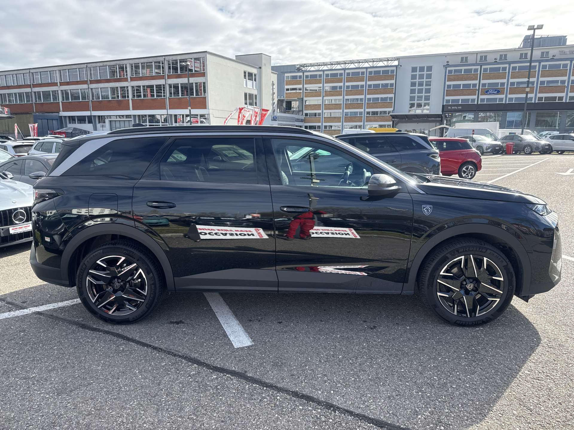 PEUGEOT 5008 145 Hybrid GT 7-Plätzer e-DCS-Automat-image-10