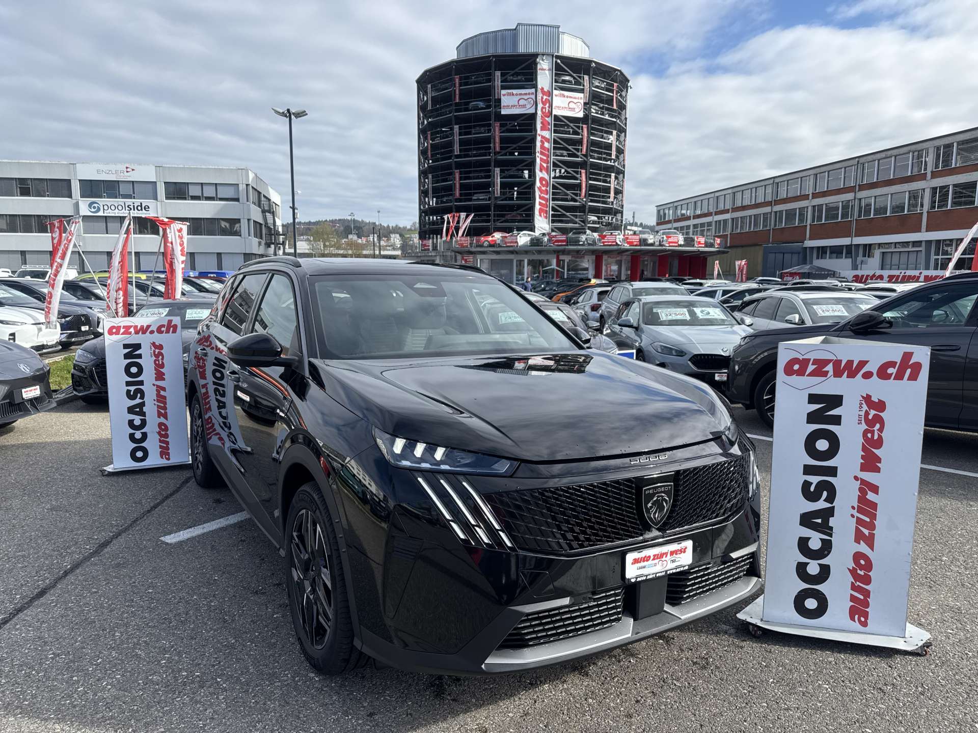 PEUGEOT 5008 145 Hybrid GT 7-Plätzer e-DCS-Automat-image-0