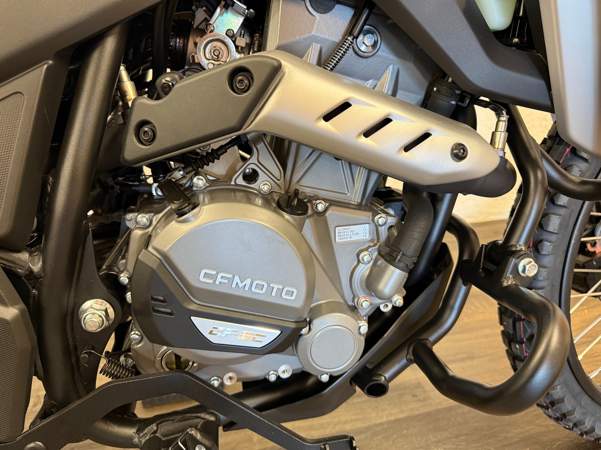 CF MOTO 250 Dual-showroom-element-3