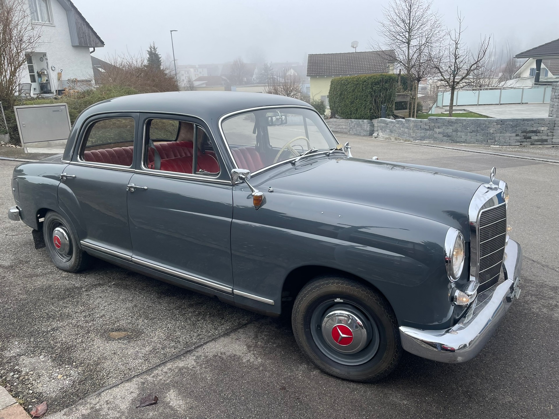 MERCEDES-BENZ 190-image-2