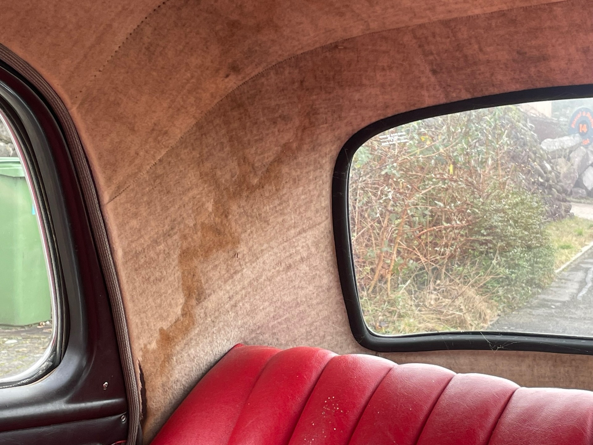 MERCEDES-BENZ 190-image-9