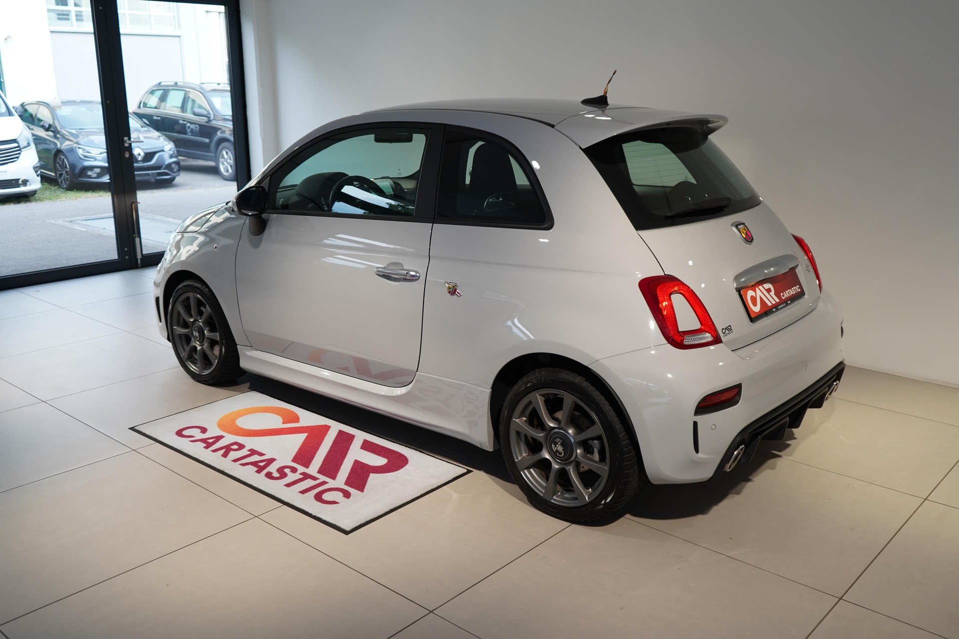 FIAT 595 Abarth 1.4 T-Jet 165-image-3