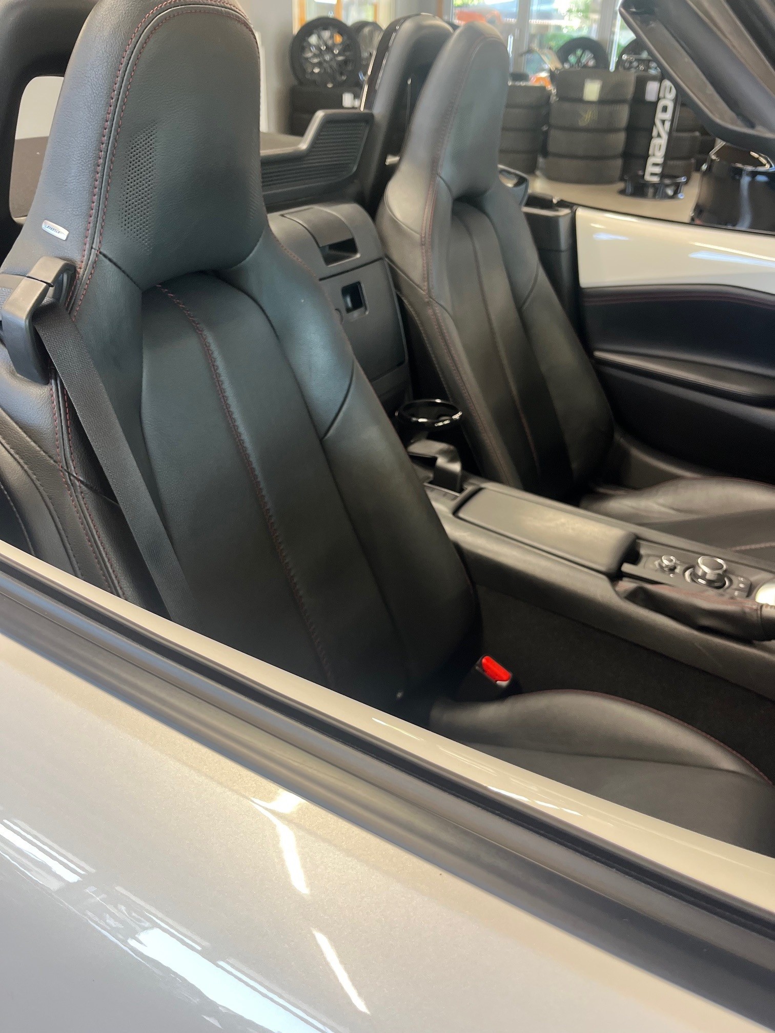 MAZDA MX-5 SKYACTIV-G 160 Revolution-image-13
