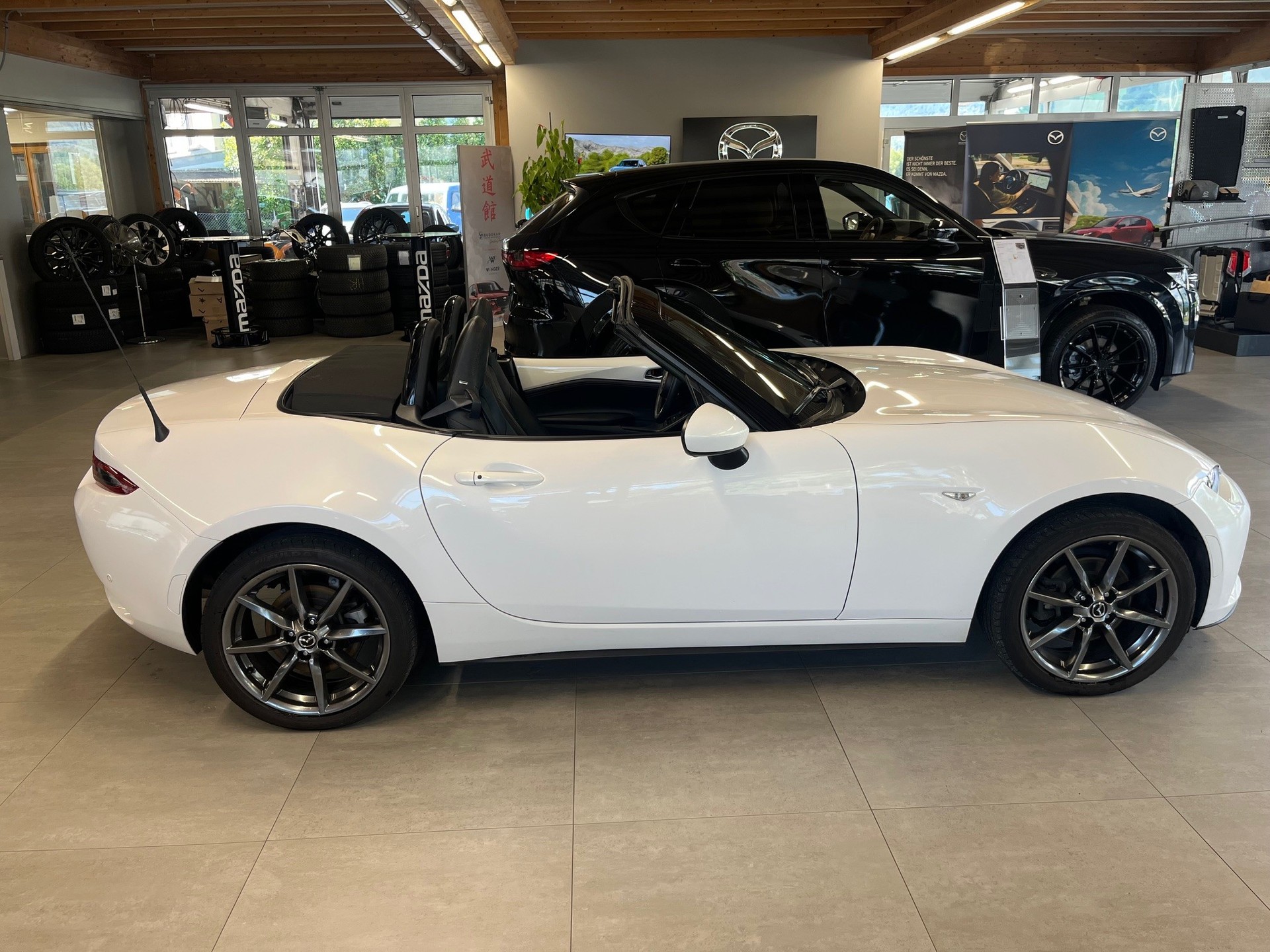 MAZDA MX-5 SKYACTIV-G 160 Revolution-image-9