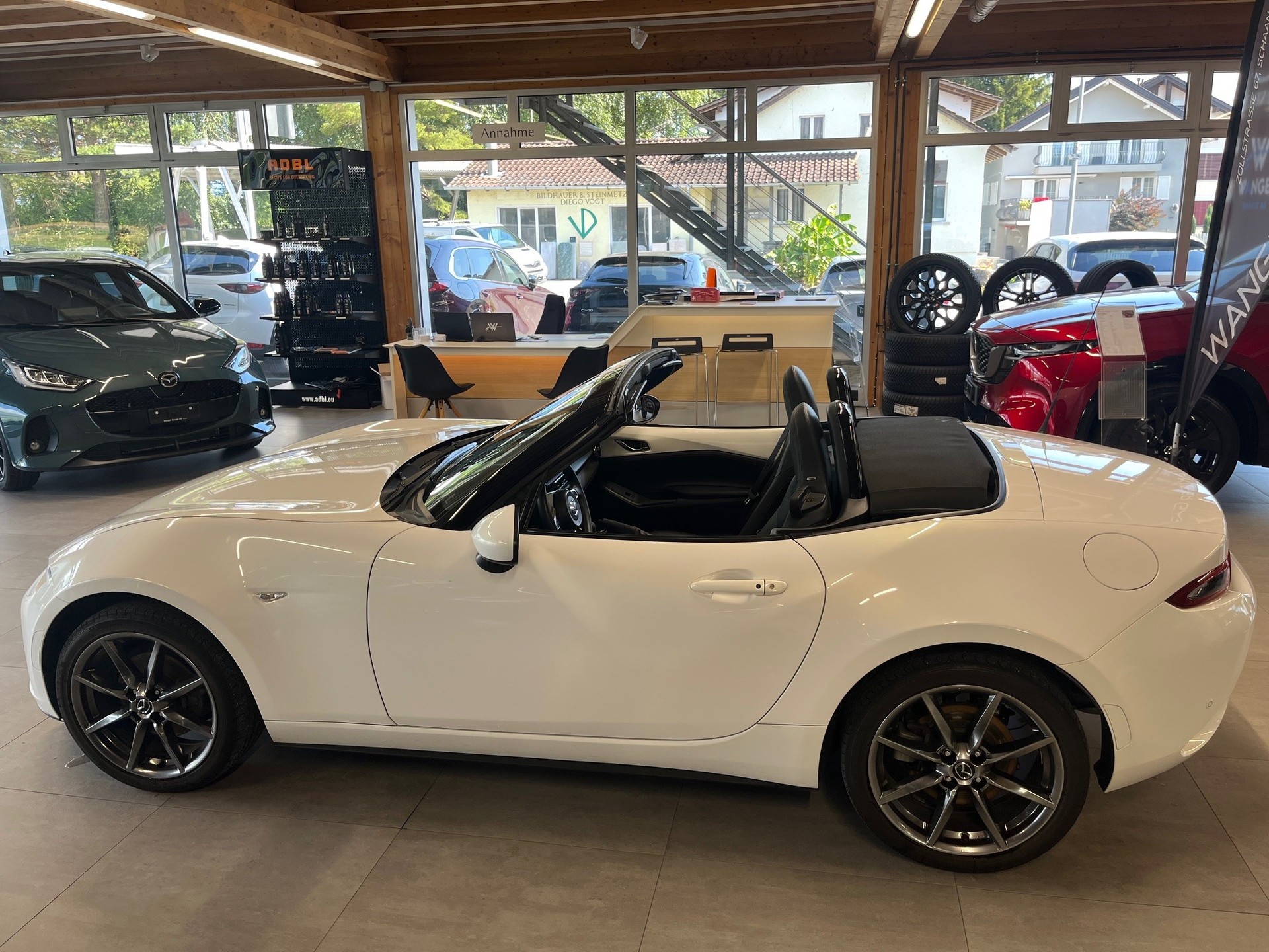 MAZDA MX-5 SKYACTIV-G 160 Revolution-image-10