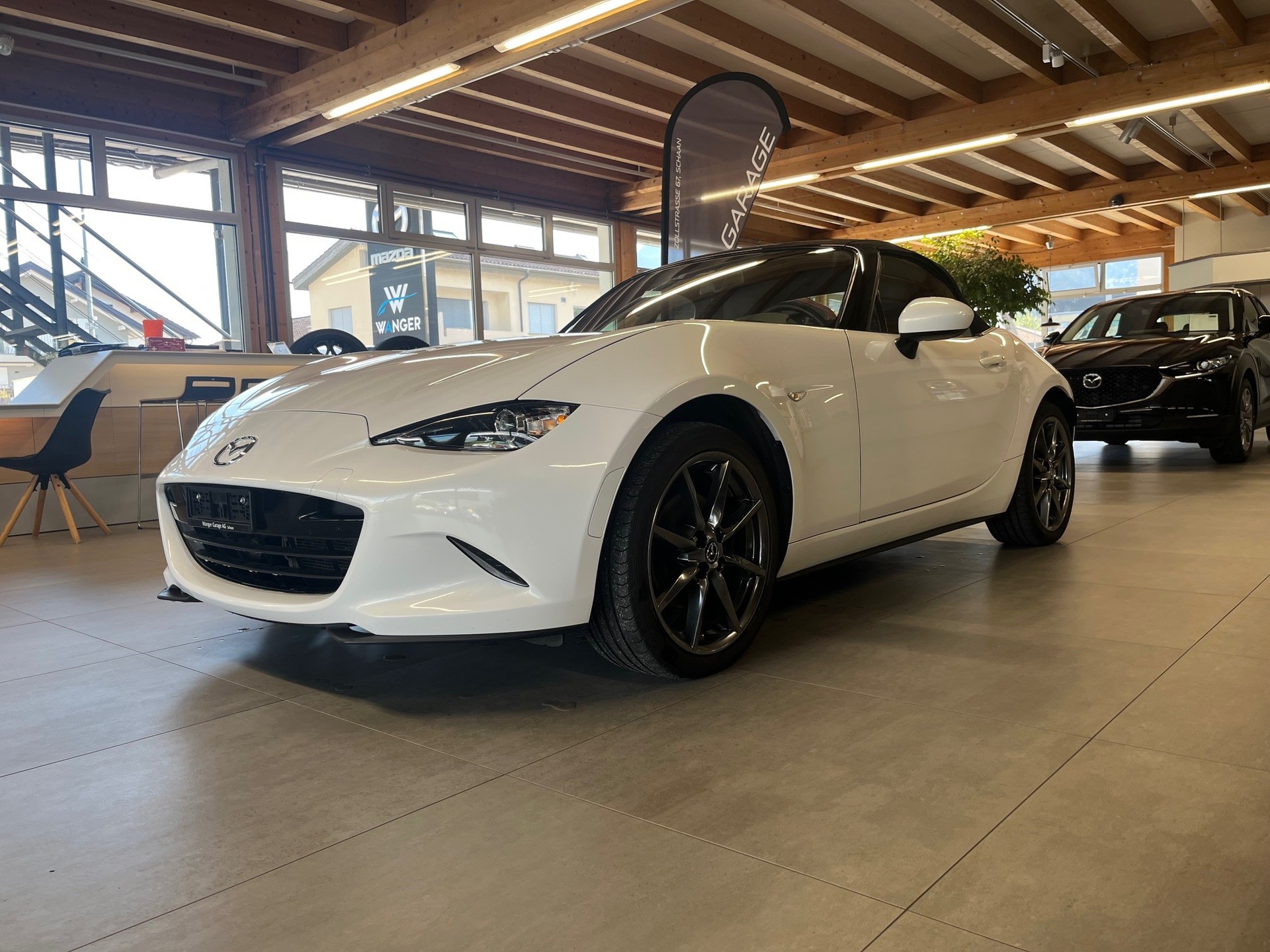 MAZDA MX-5 SKYACTIV-G 160 Revolution-image-2