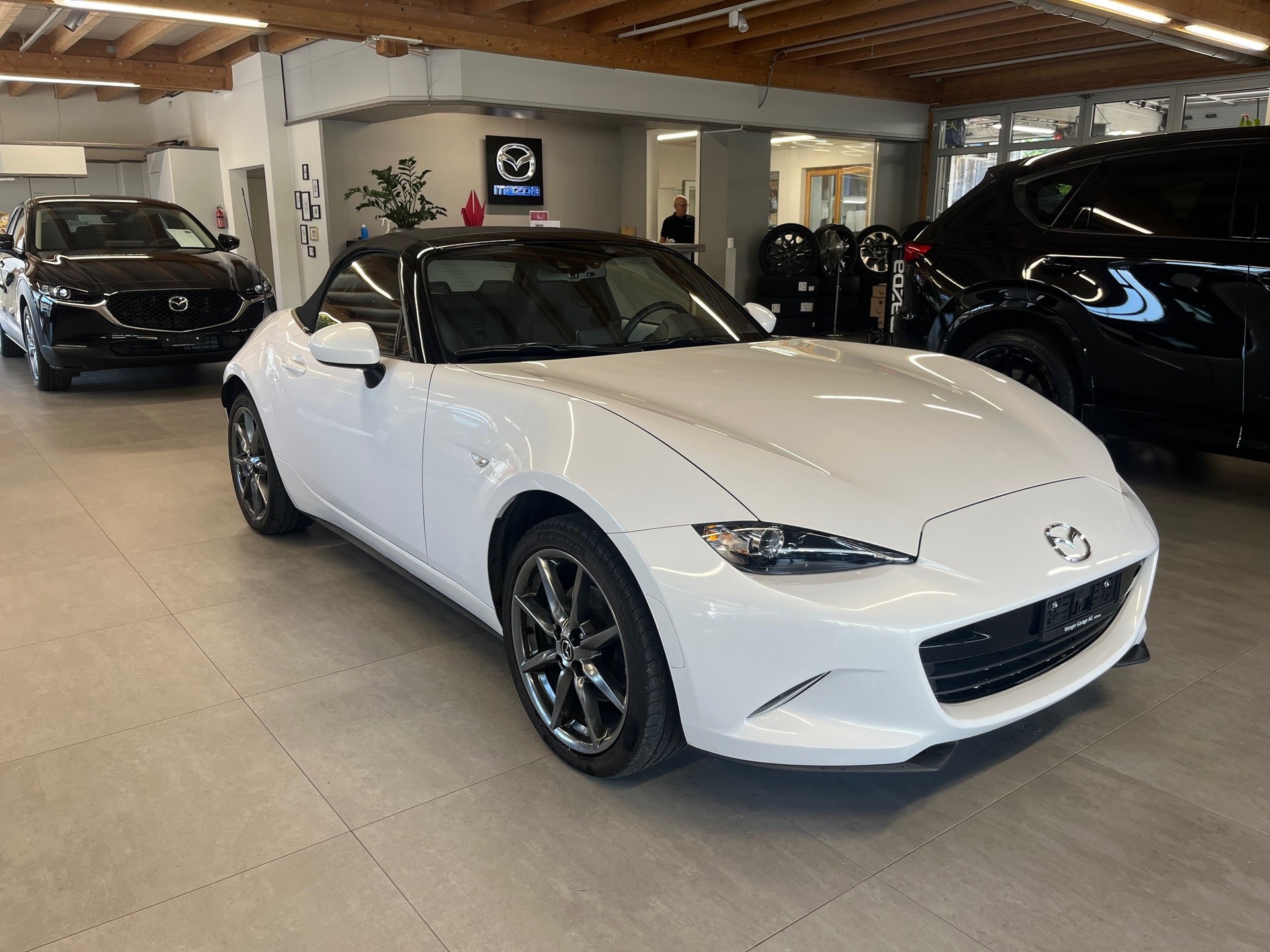 MAZDA MX-5 SKYACTIV-G 160 Revolution-image-0