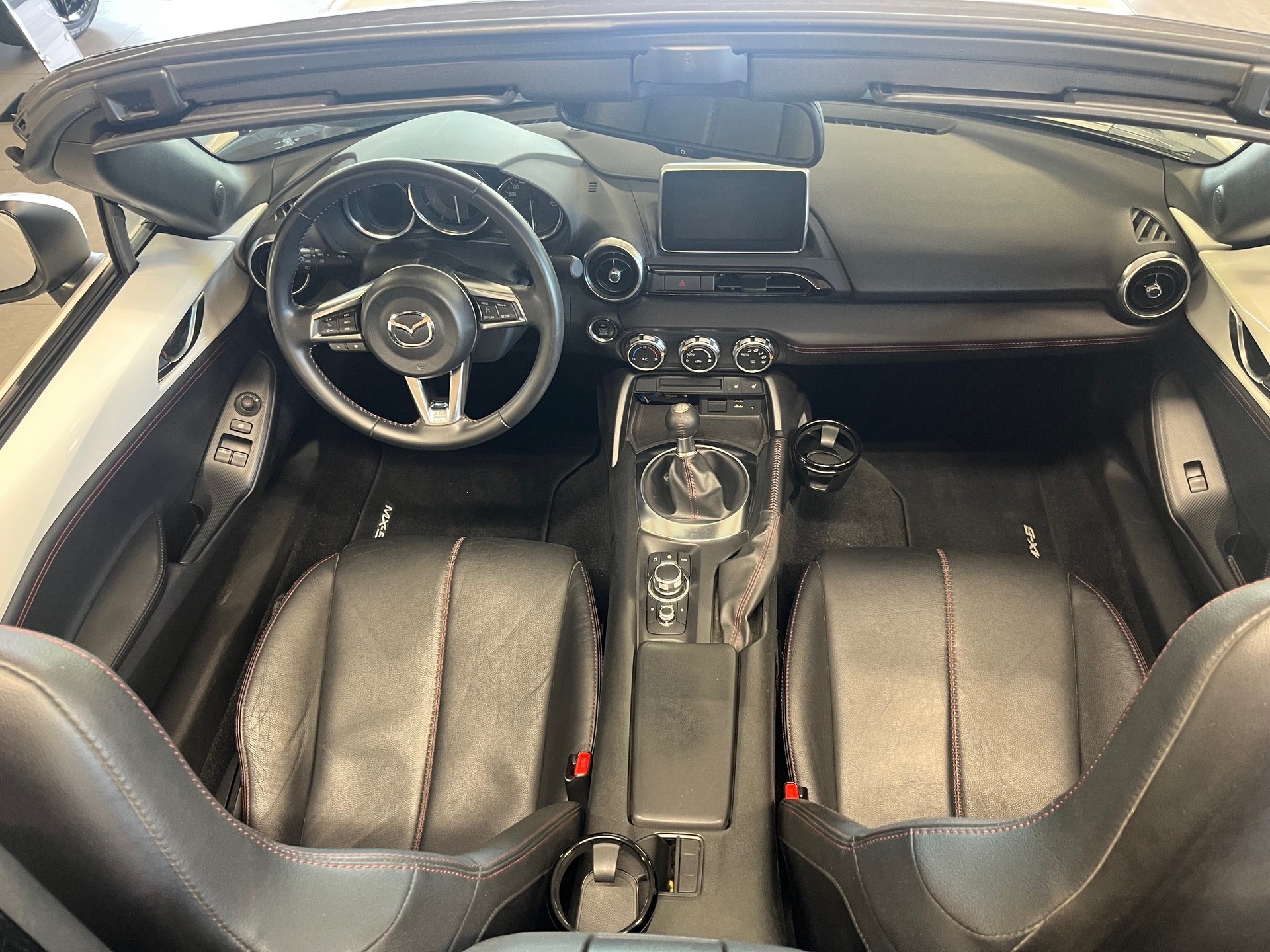 MAZDA MX-5 SKYACTIV-G 160 Revolution-image-11