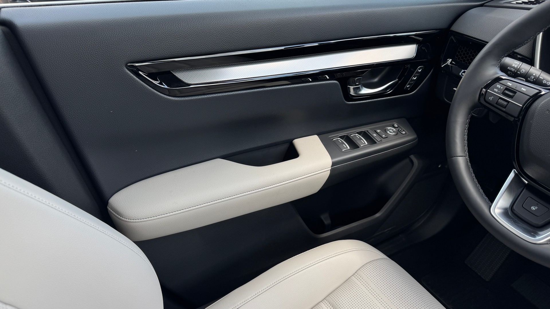 HONDA HONDA CR-V 2.0 i-MMD Plug-in Hybrid PHEV Advance Tech 2WD Modell 2027 1.9% Leasing Aktion unschlagbar mit 8 Jahren Garantie-image-9