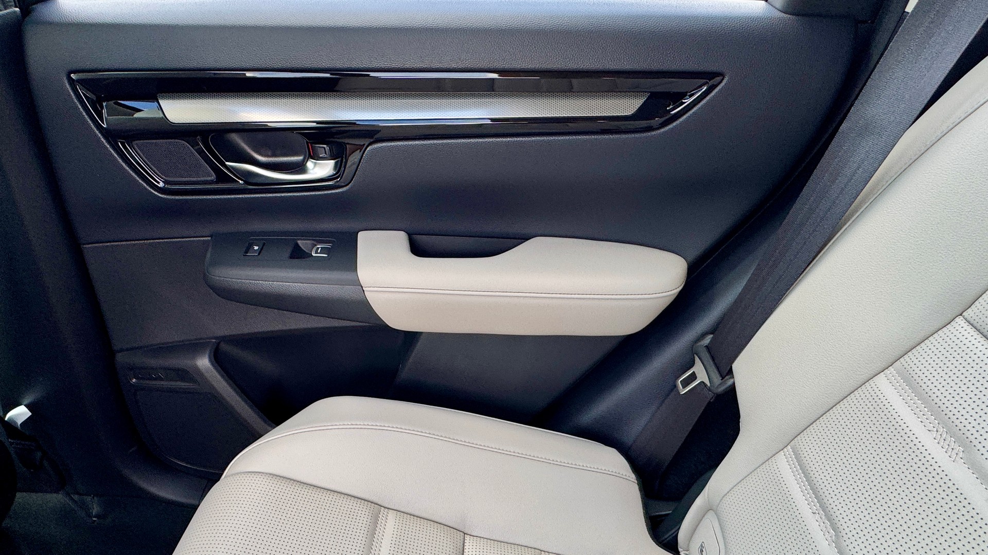 HONDA HONDA CR-V 2.0 i-MMD Plug-in Hybrid PHEV Advance Tech 2WD Modell 2027 1.9% Leasing Aktion unschlagbar mit 8 Jahren Garantie-image-19