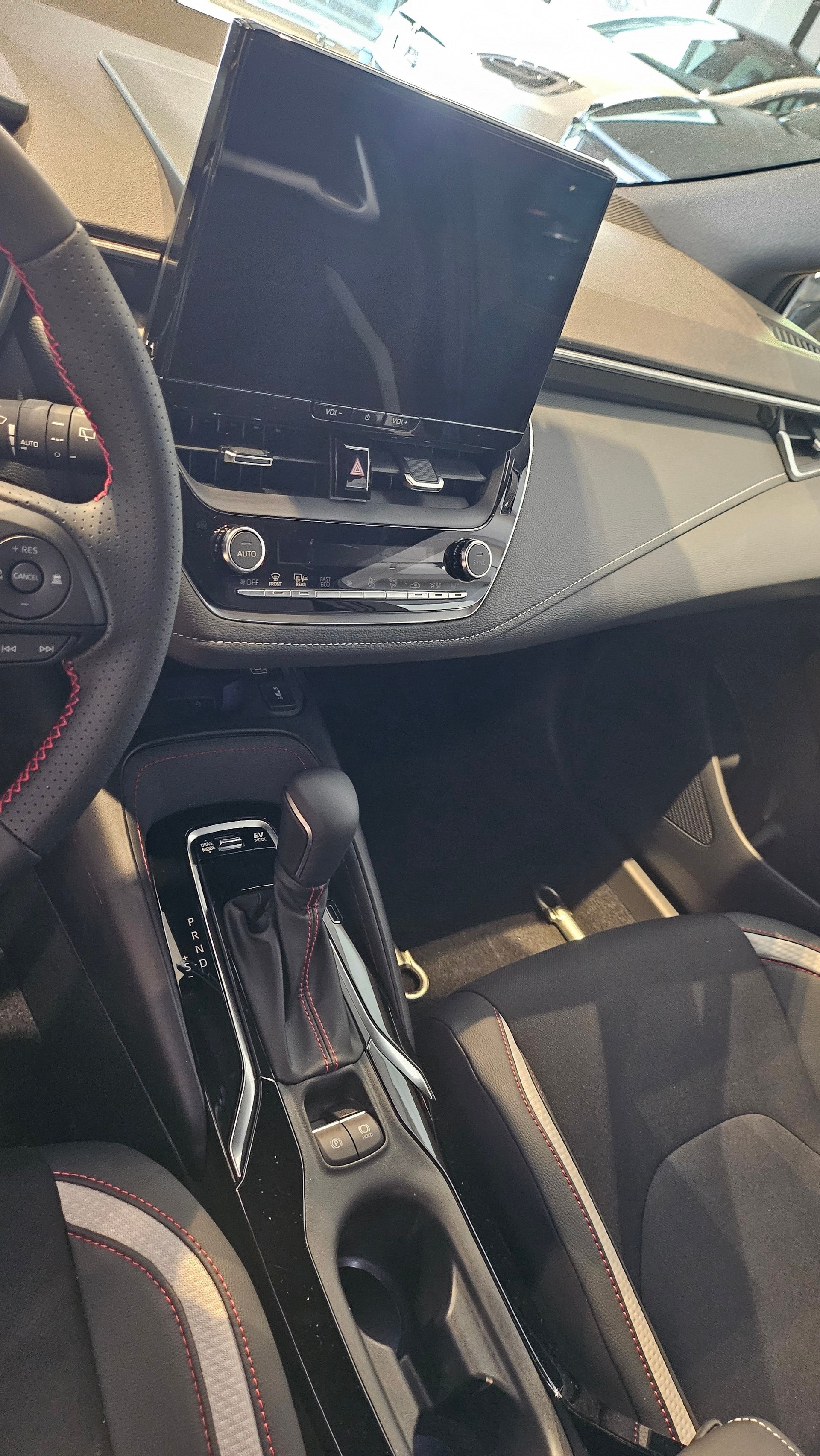 TOYOTA Corolla Touring Sports 2.0 HSD GR Sport e-CVT-image-25