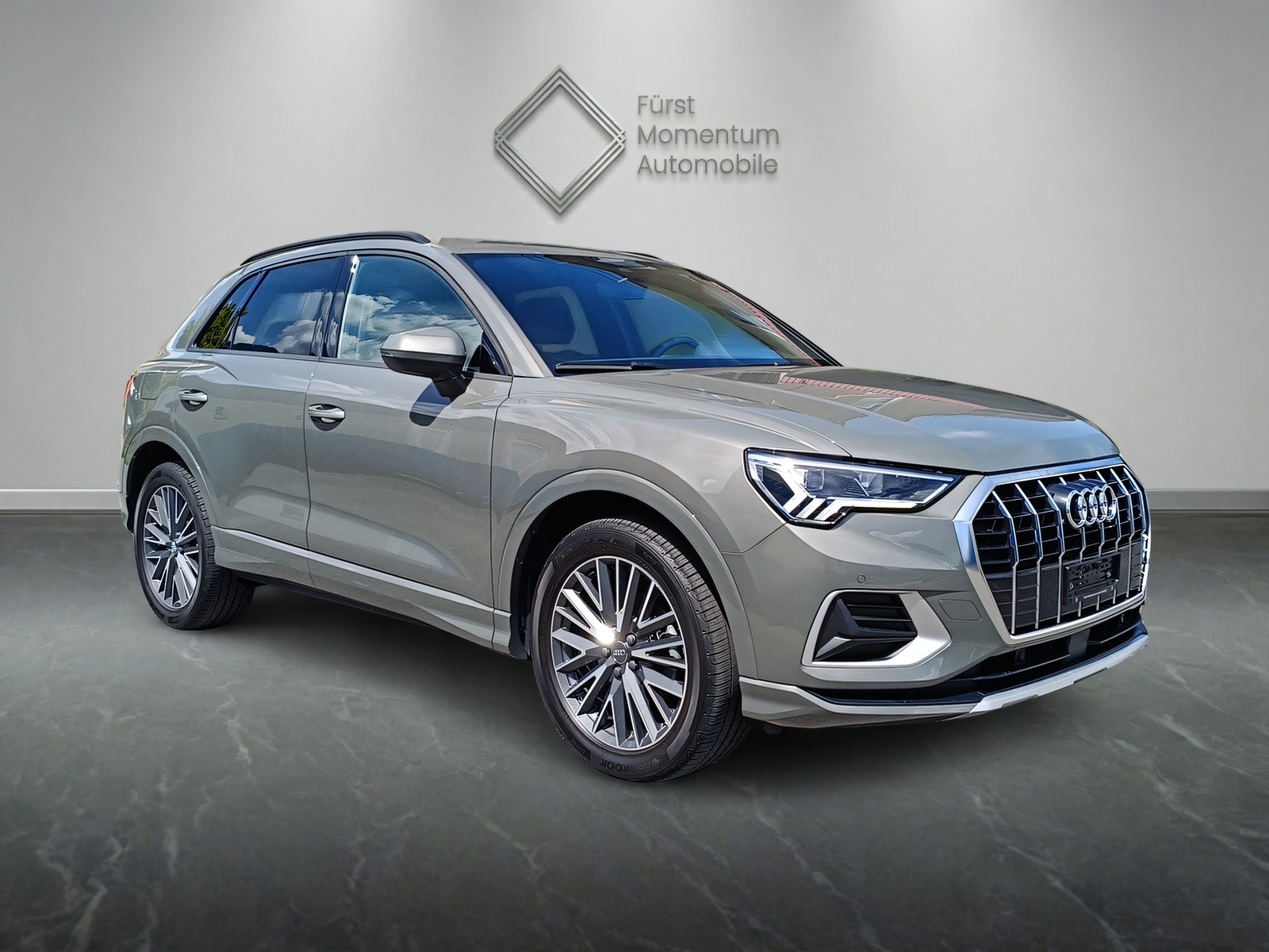AUDI Q3 35 TFSI advanced S-tronic-image-1