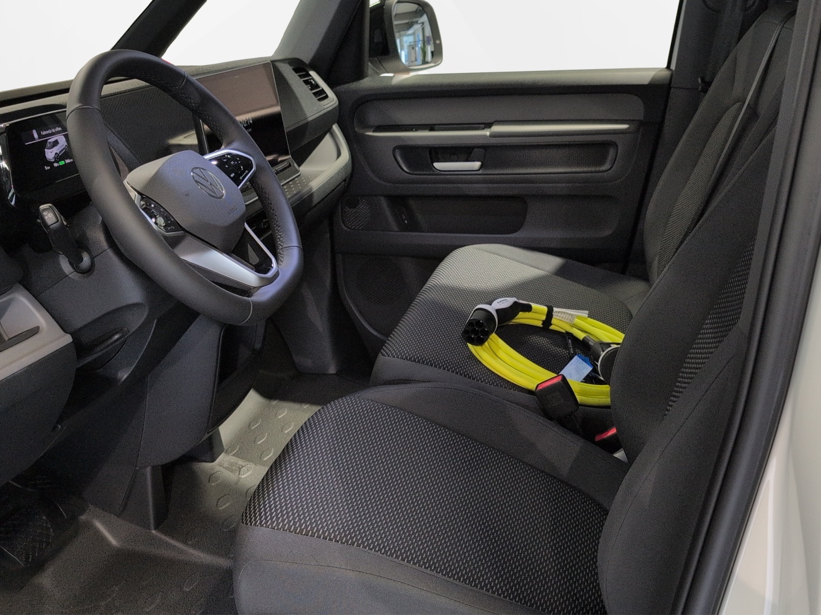 VW ID. Buzz Cargo Pro 4Motion-image-5