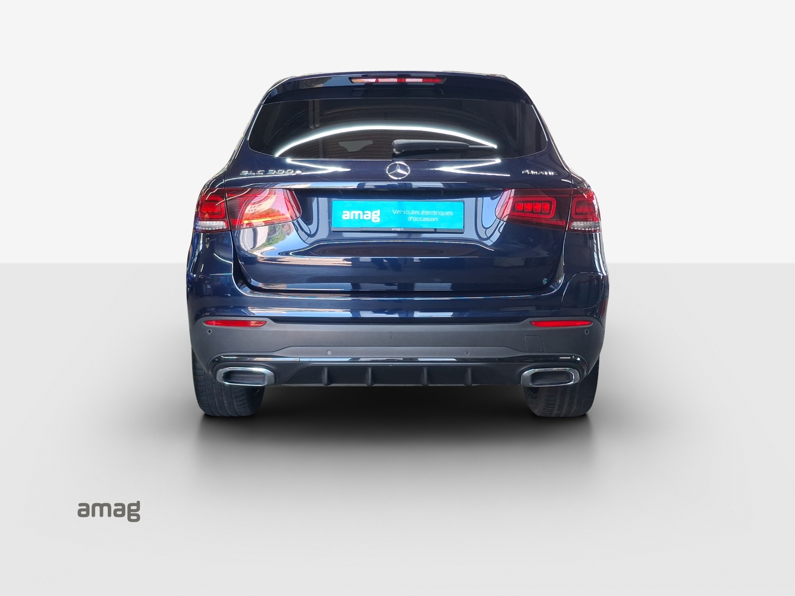 MERCEDES-BENZ GLC 300 e AMG Line 4Matic 9G-Tronic-image-4