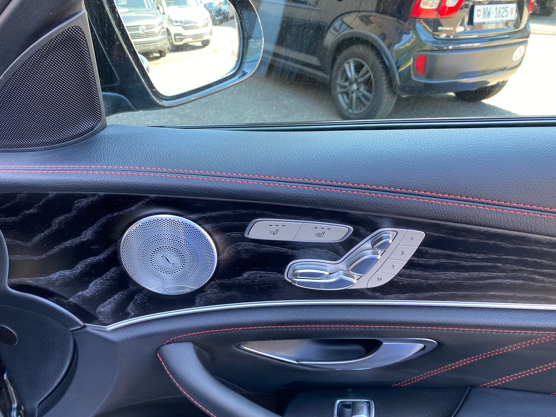 MERCEDES-BENZ E 53 AMG 4Matic 9G-Tronic-image-4