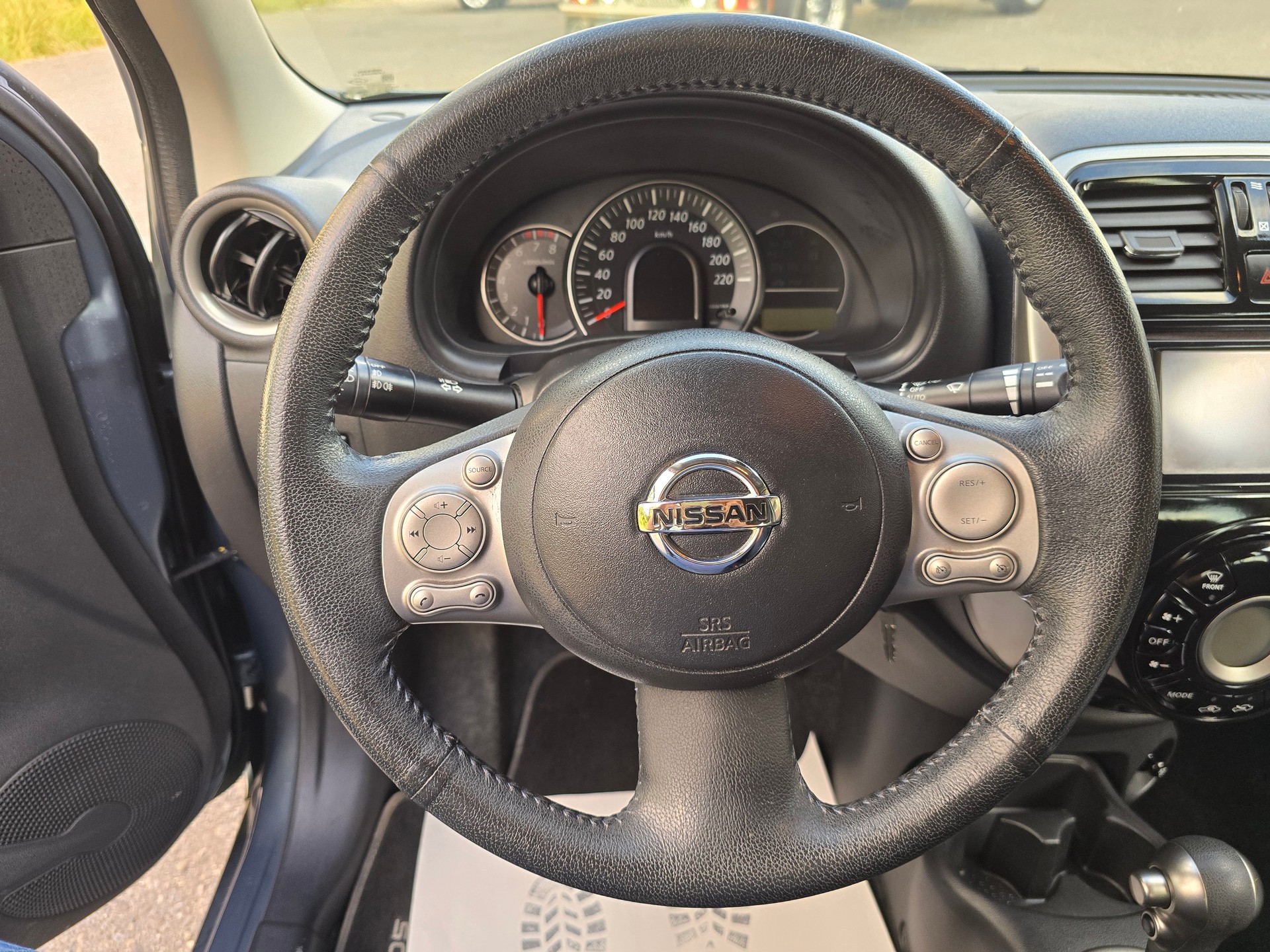 NISSAN Micra 1.2 acenta CVT-image-17