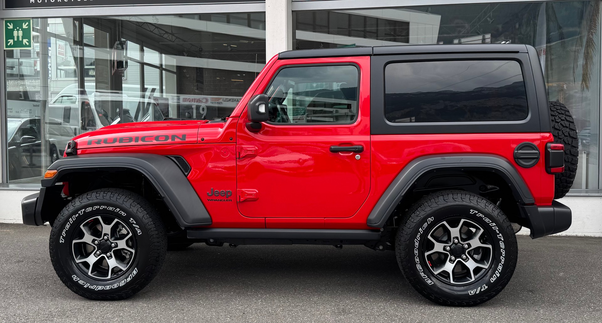 JEEP Wrangler 2.0 Rubicon Automatic-image-2