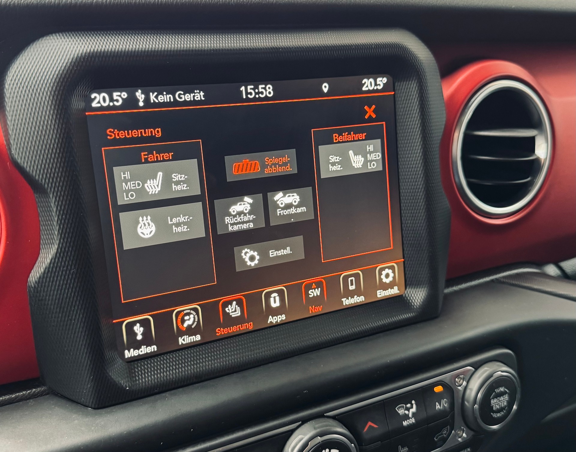 JEEP Wrangler 2.0 Rubicon Automatic-image-19