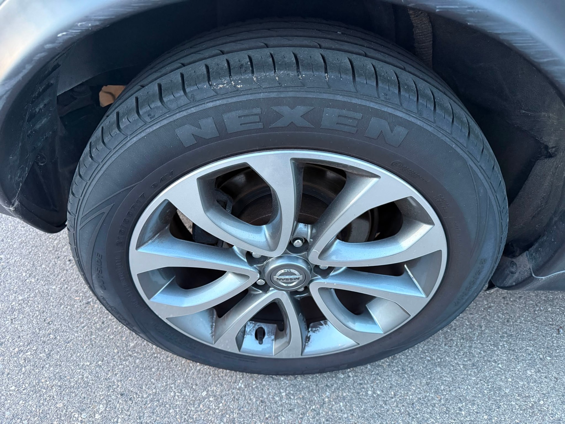NISSAN Juke 1.6 DIG-T tekna 4x4 Xtronic M-CVT-image-12