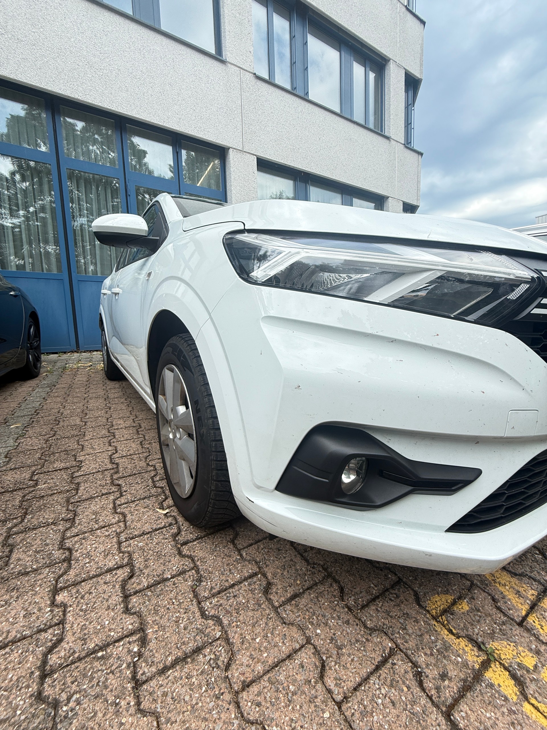 DACIA 1.0 TCe Expression-image-4