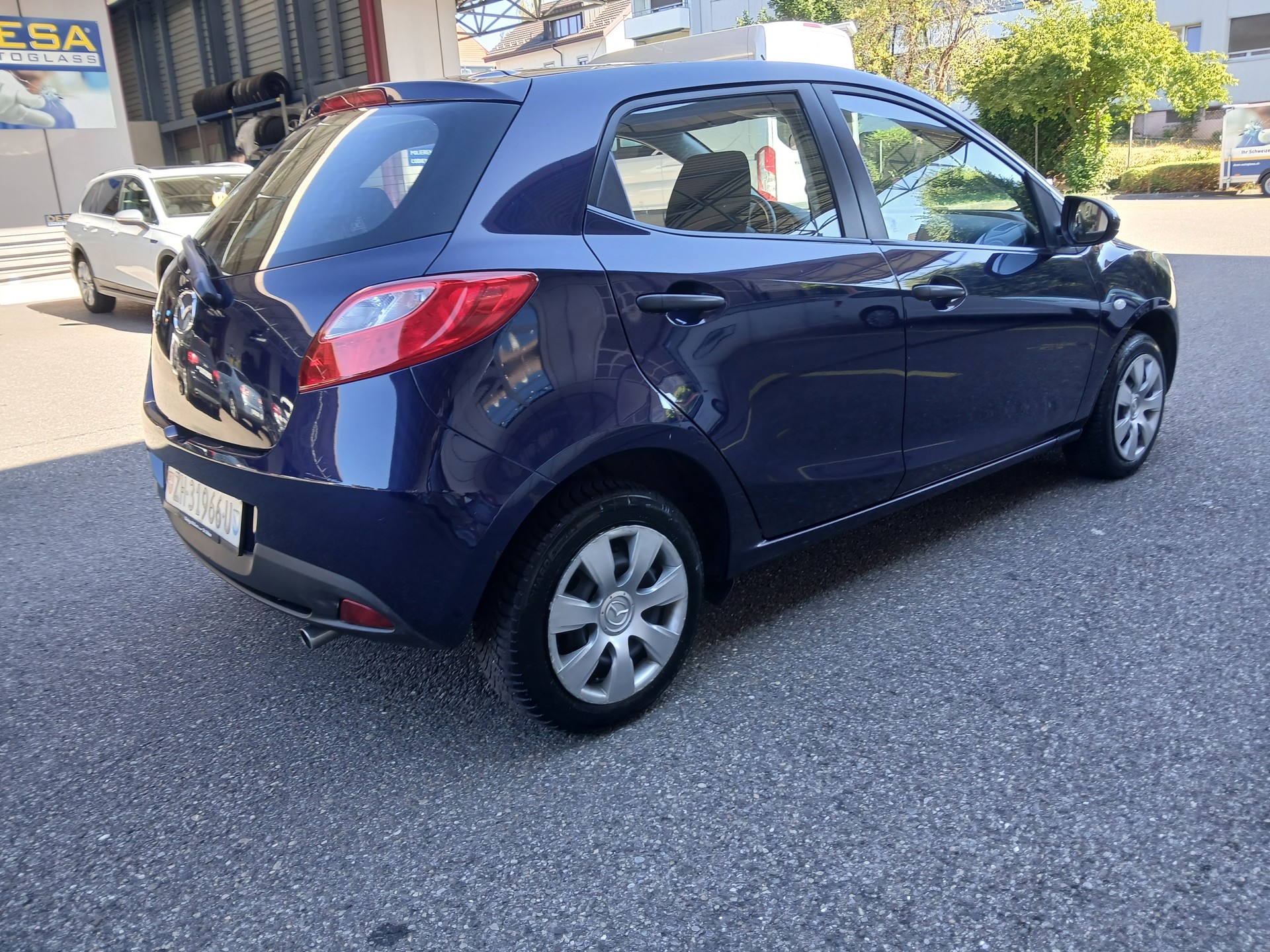 MAZDA 2 1.3i 16V Confort-image-4