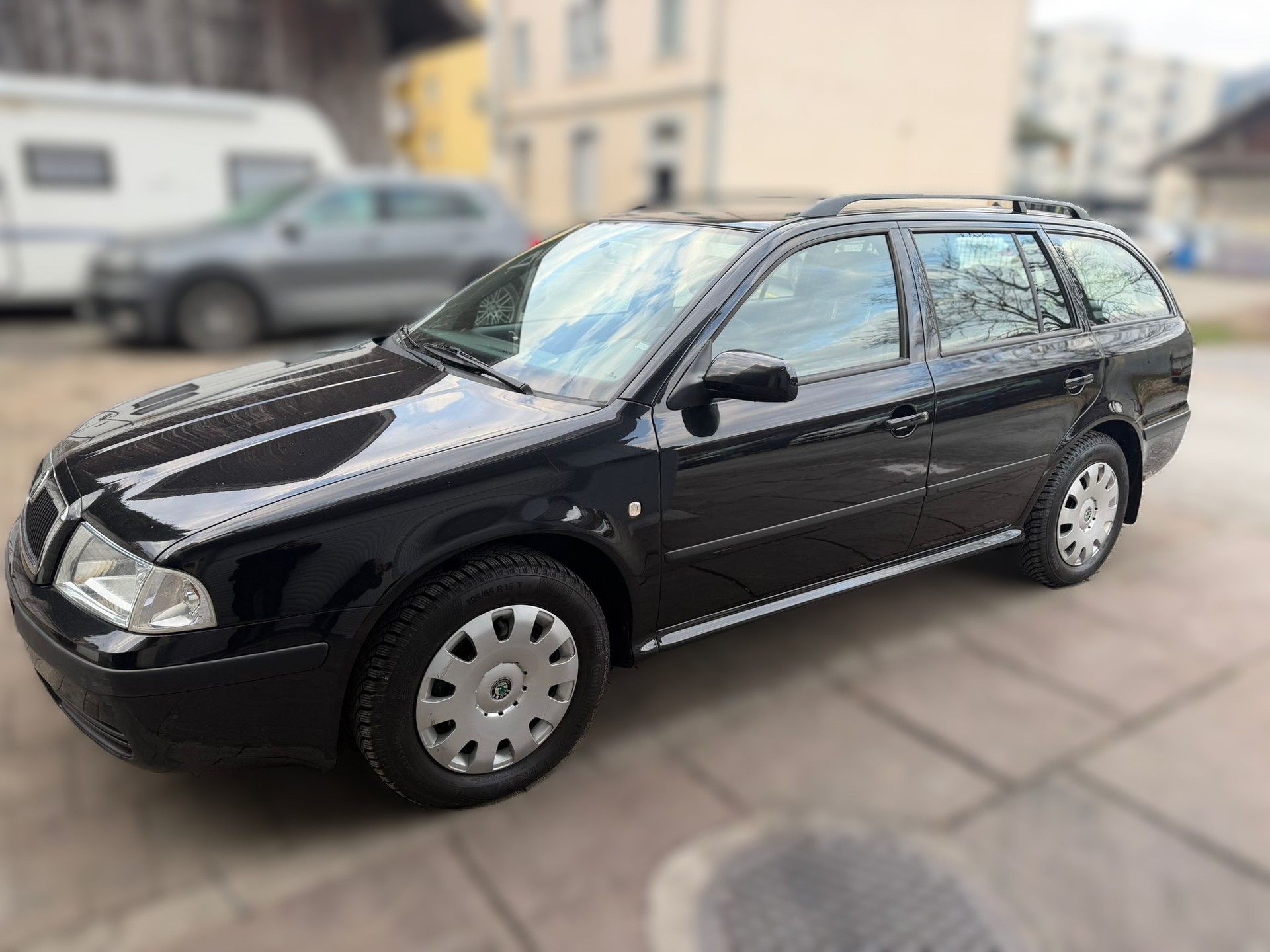 SKODA Octavia 1.9 TDI Tour-image-1