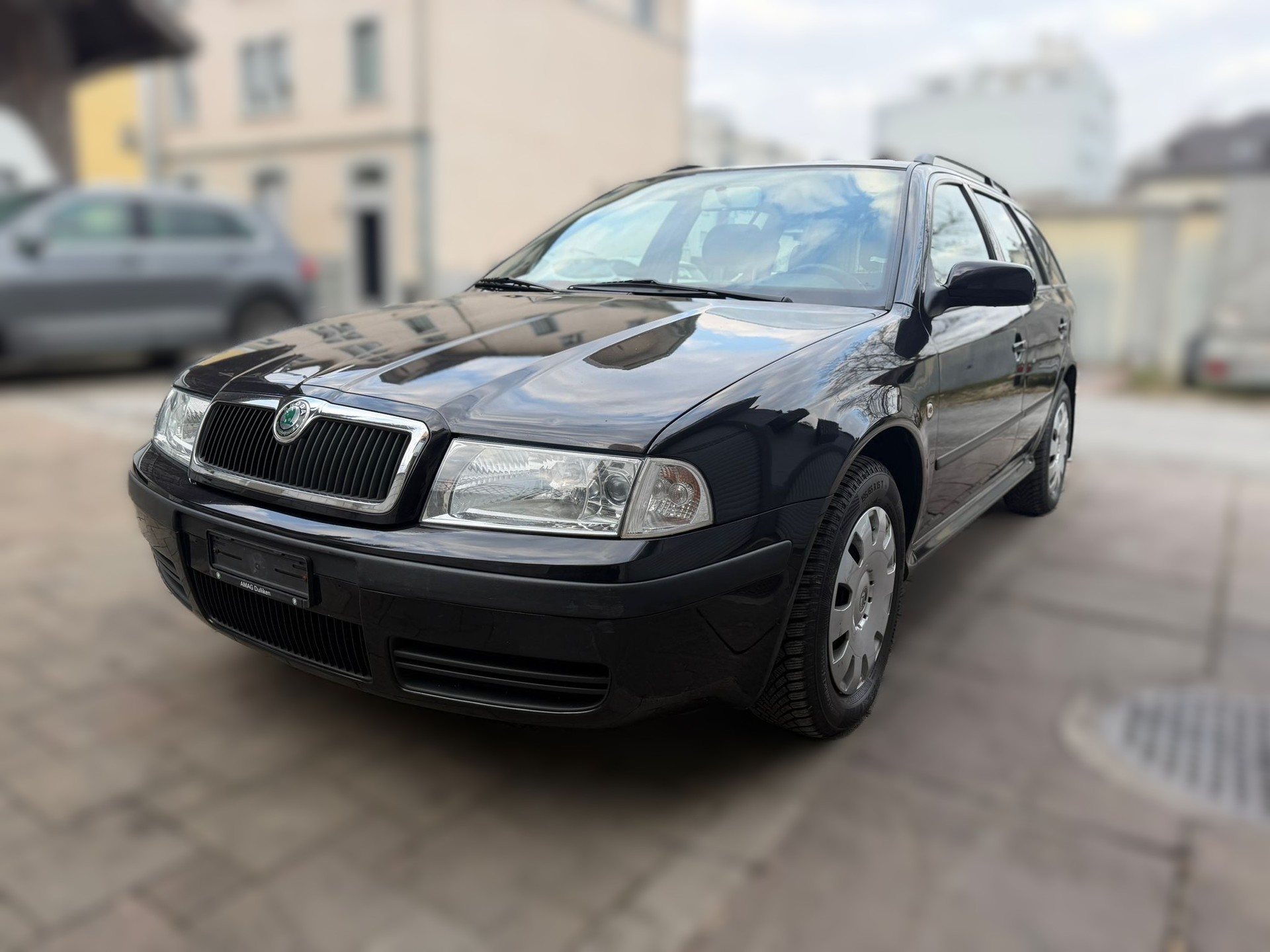 SKODA Octavia 1.9 TDI Tour-image-0