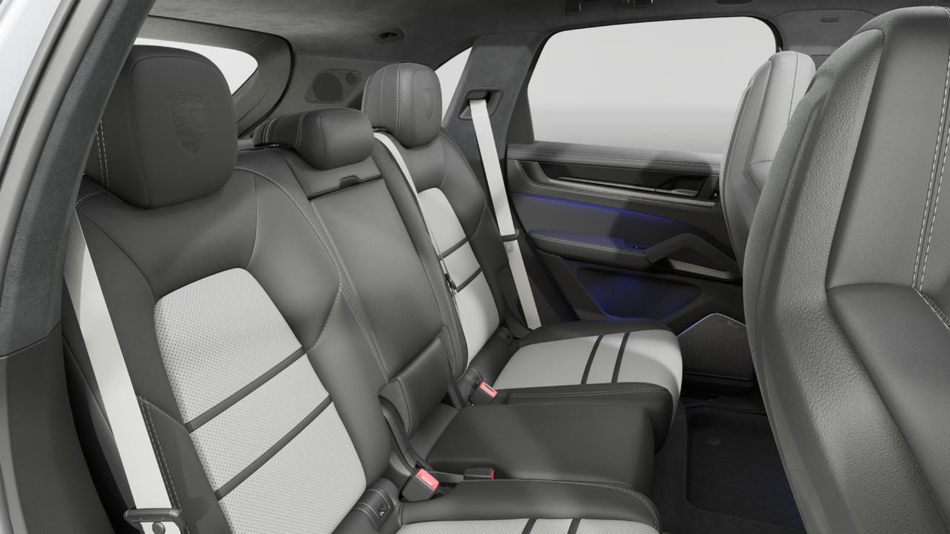 PORSCHE Cayenne GTS-image-12