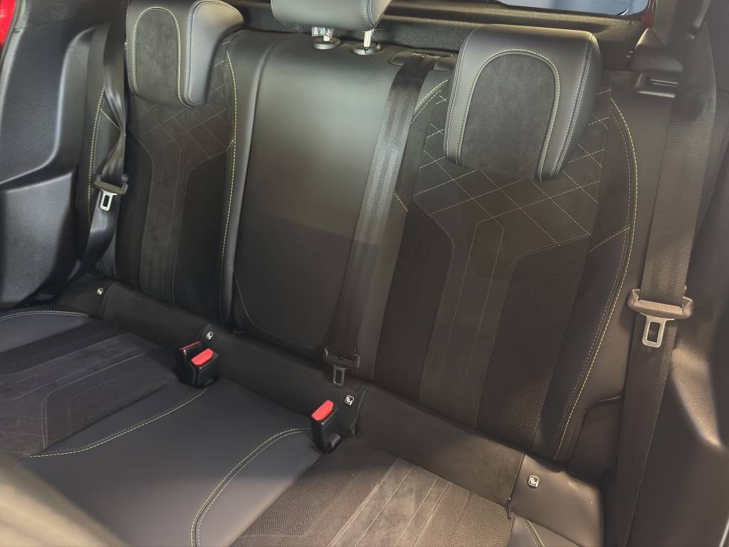 PEUGEOT 208 1.2 PureTech GT Pack EAT8-image-8