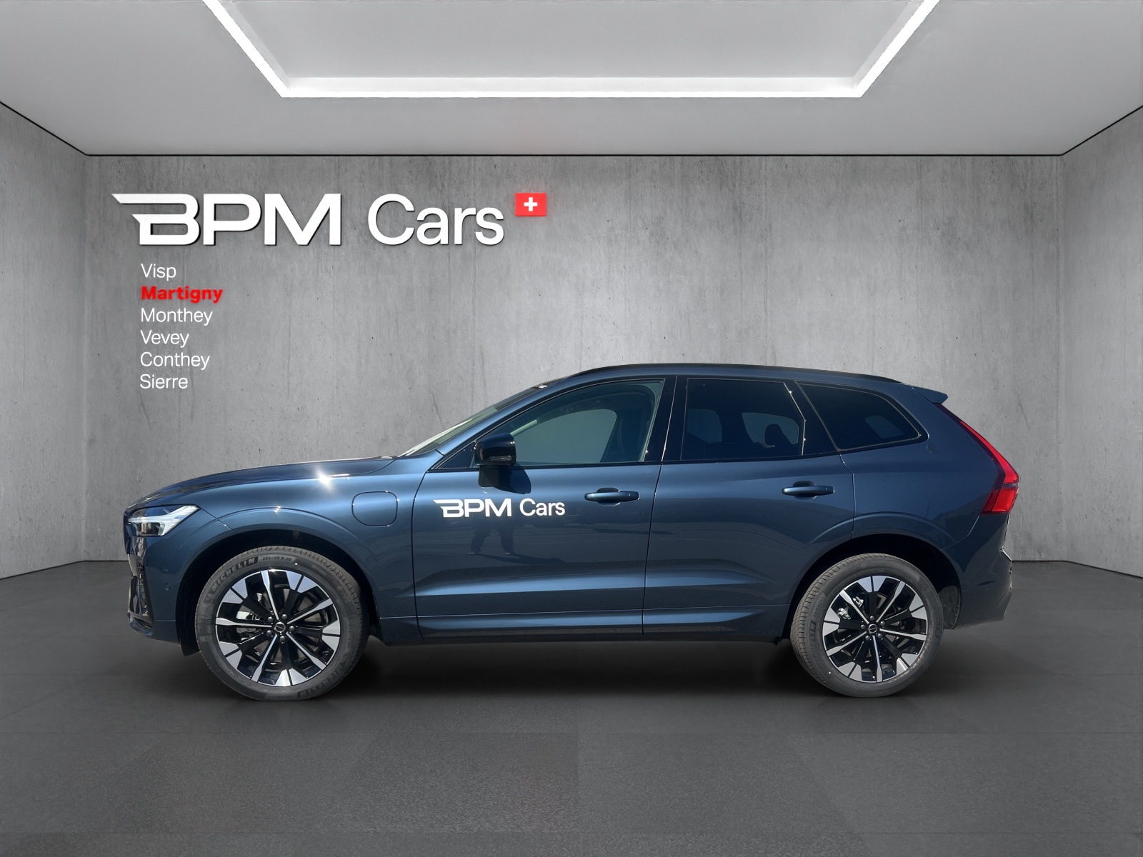VOLVO XC60 T6 eAWD PluginHybrid Plus Dark Geartronic-image-17