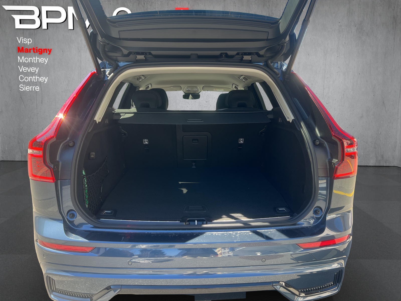 VOLVO XC60 T6 eAWD PluginHybrid Plus Dark Geartronic-image-13