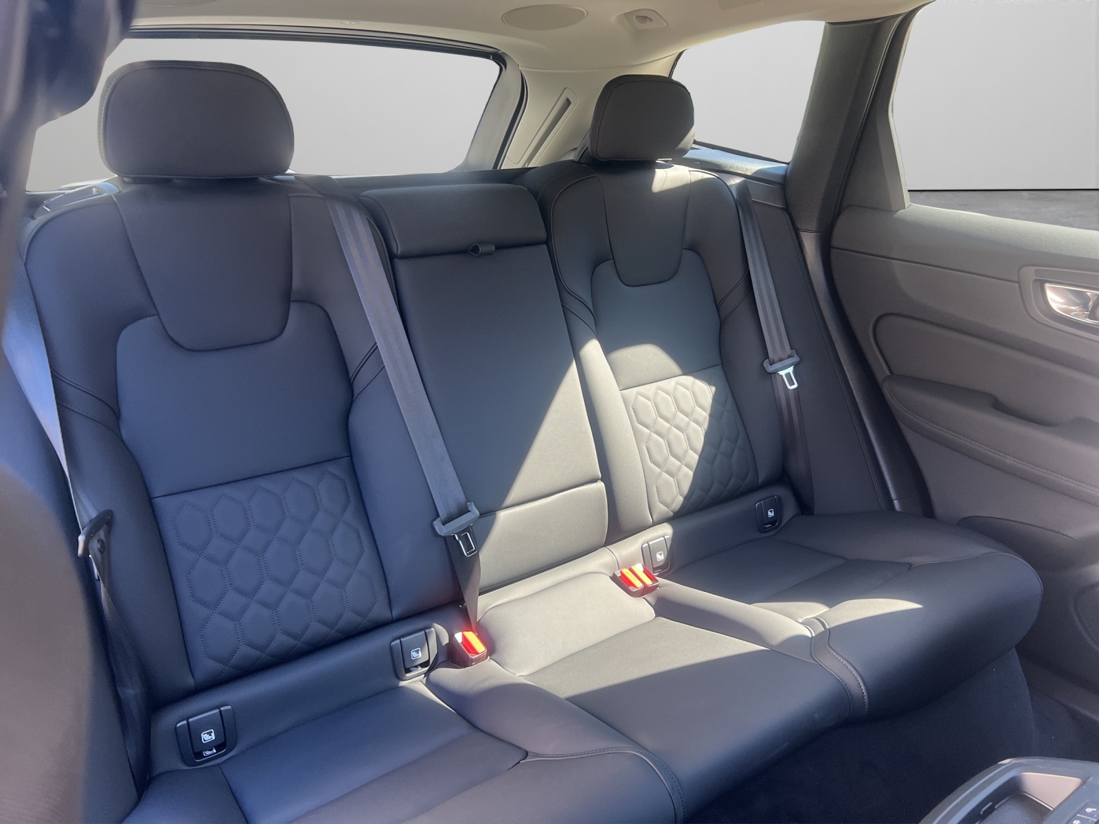 Image VOLVO XC60 XC60 T6 eAWD PluginHybrid Plus Dark Geartronic