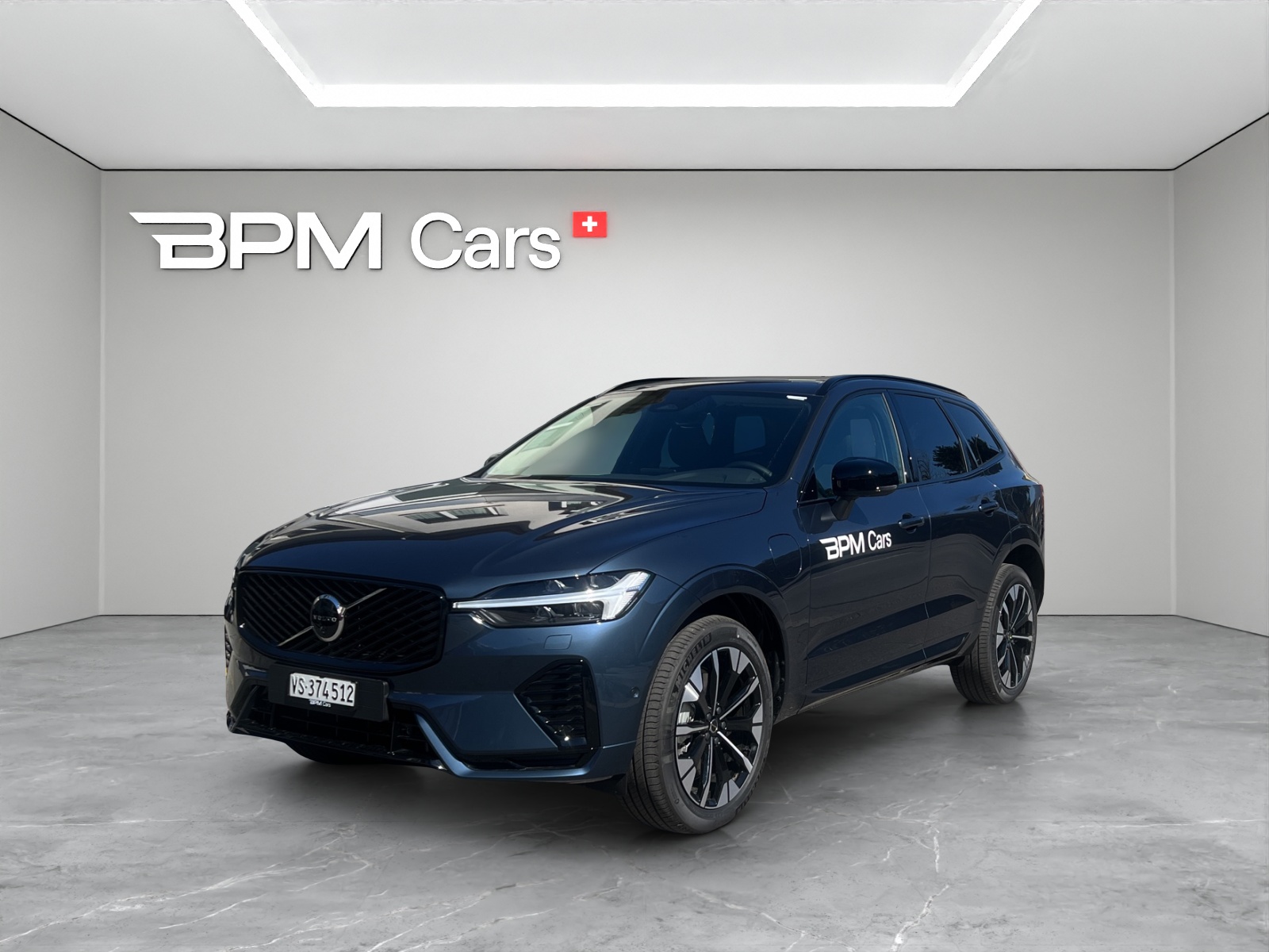 Photo VOLVO XC60 XC60 T6 eAWD PluginHybrid Plus Dark Geartronic