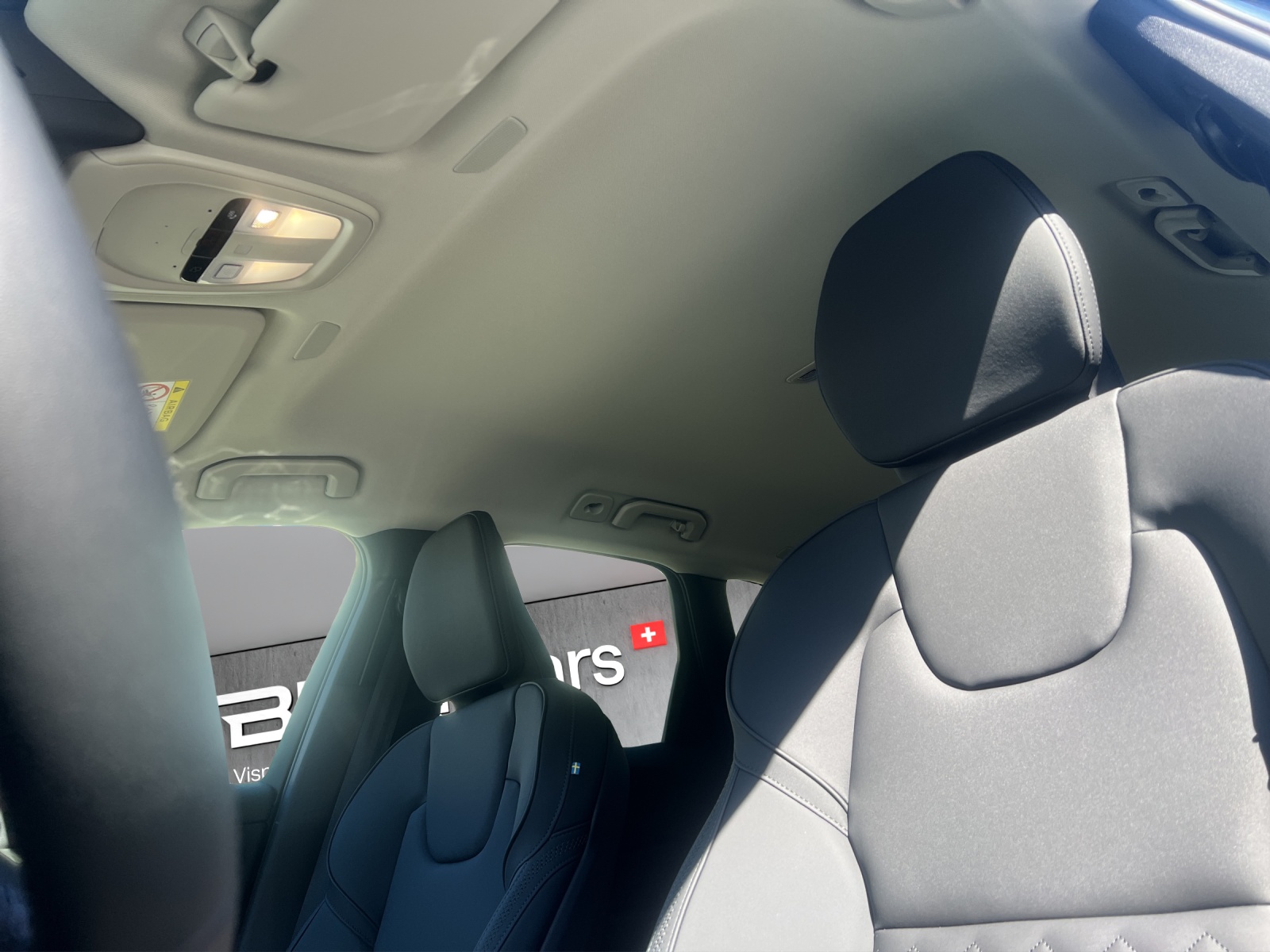 VOLVO XC60 T6 eAWD PluginHybrid Plus Dark Geartronic-image-14
