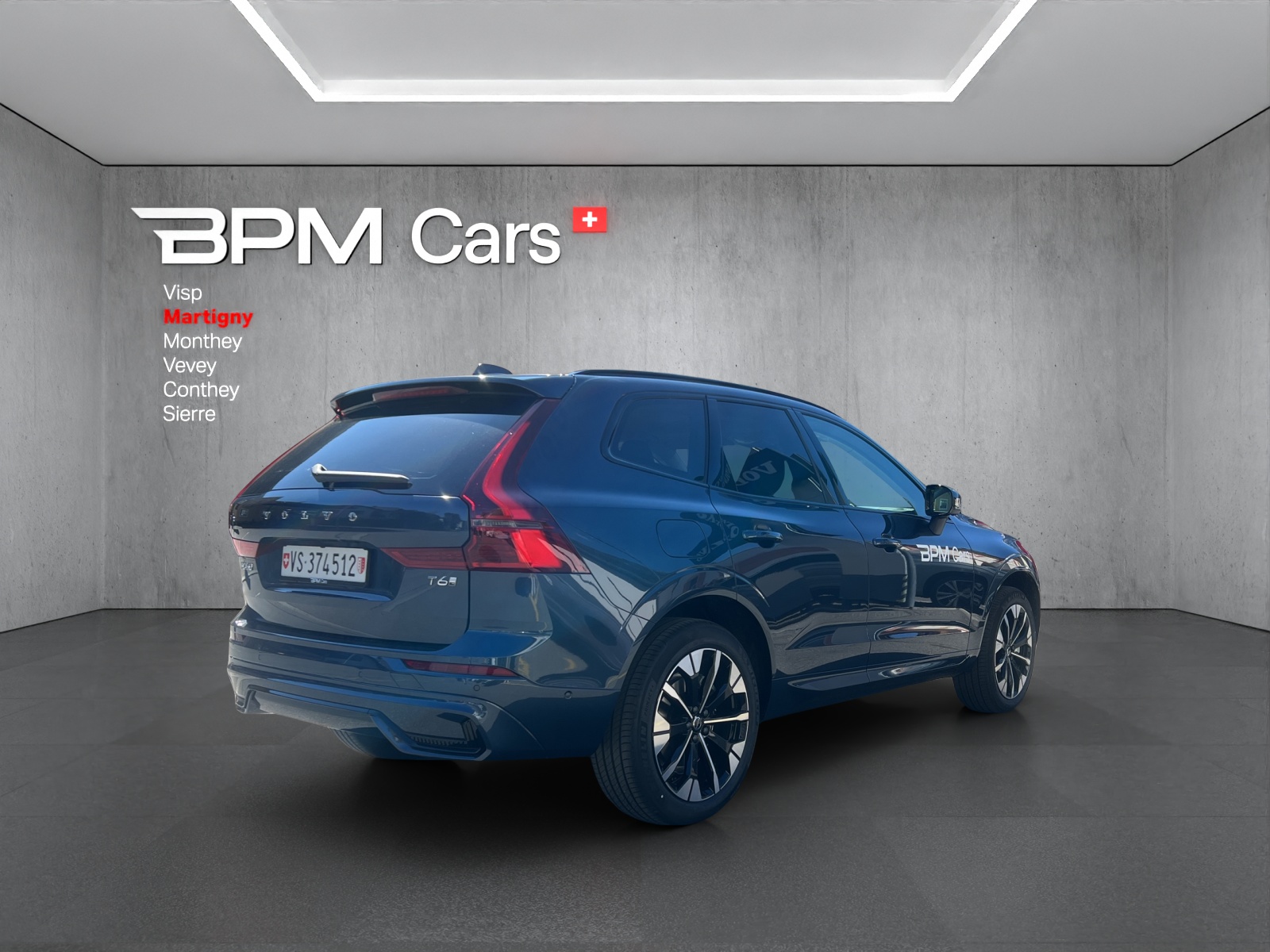 VOLVO XC60 T6 eAWD PluginHybrid Plus Dark Geartronic-showroom-element-2